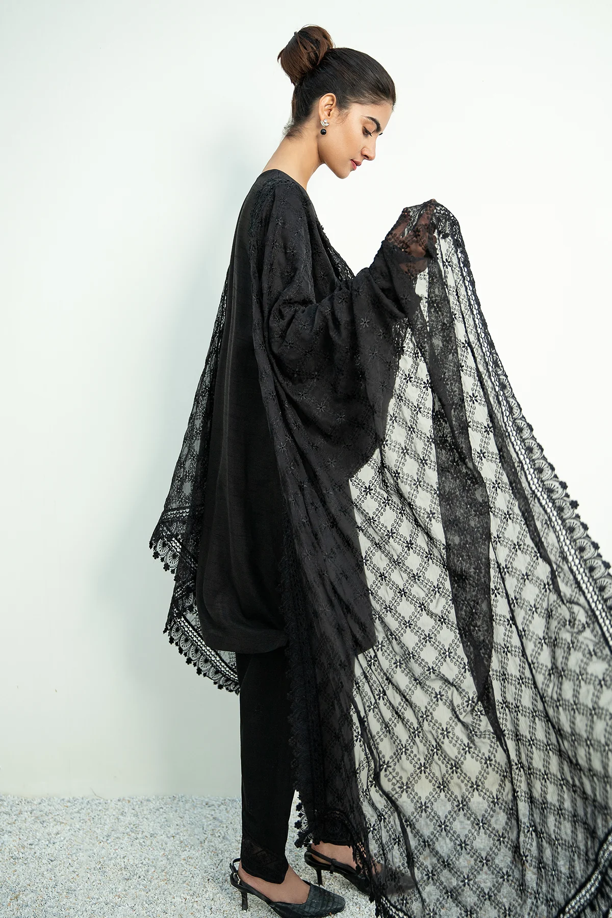 EMBROIDERED CHIFFON DUPATTA-01 - Image 2