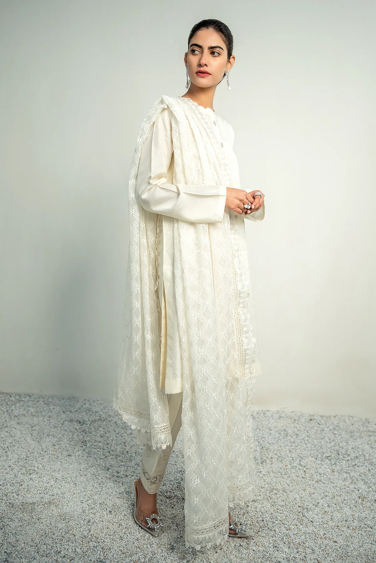 EMBROIDERED CHIFFON DUPATTA-02 - Image 4