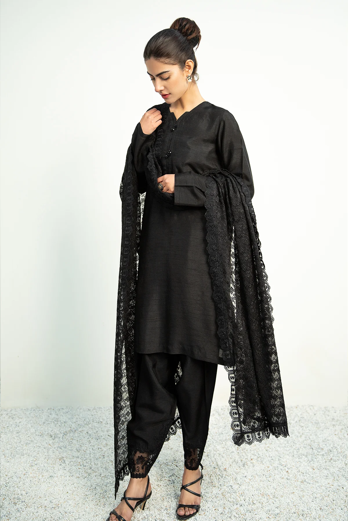 EMBROIDERED CHIFFON DUPATTA-03 - Image 3