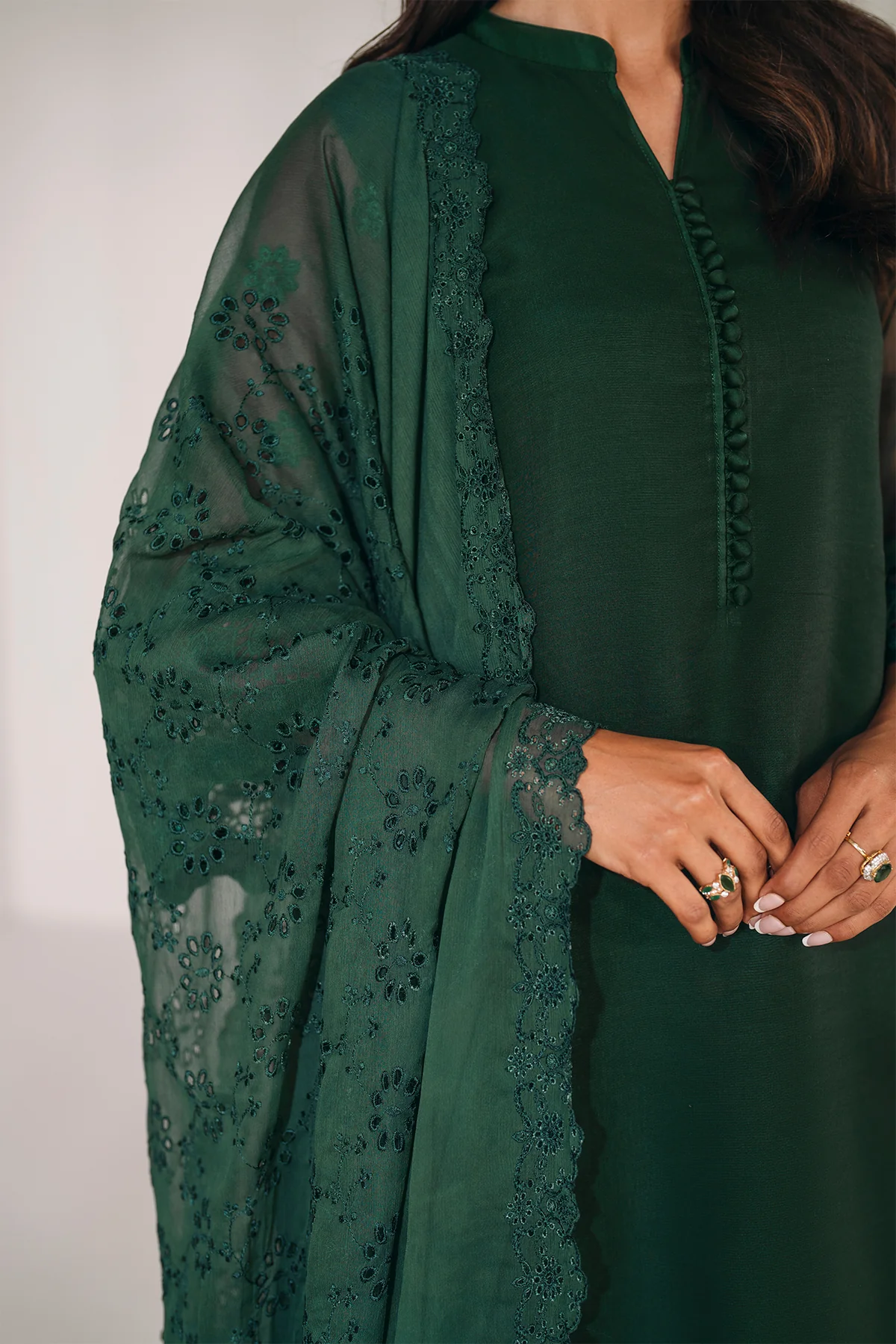 EMBROIDERED CHIFFON DUPATTA 70 - Image 3