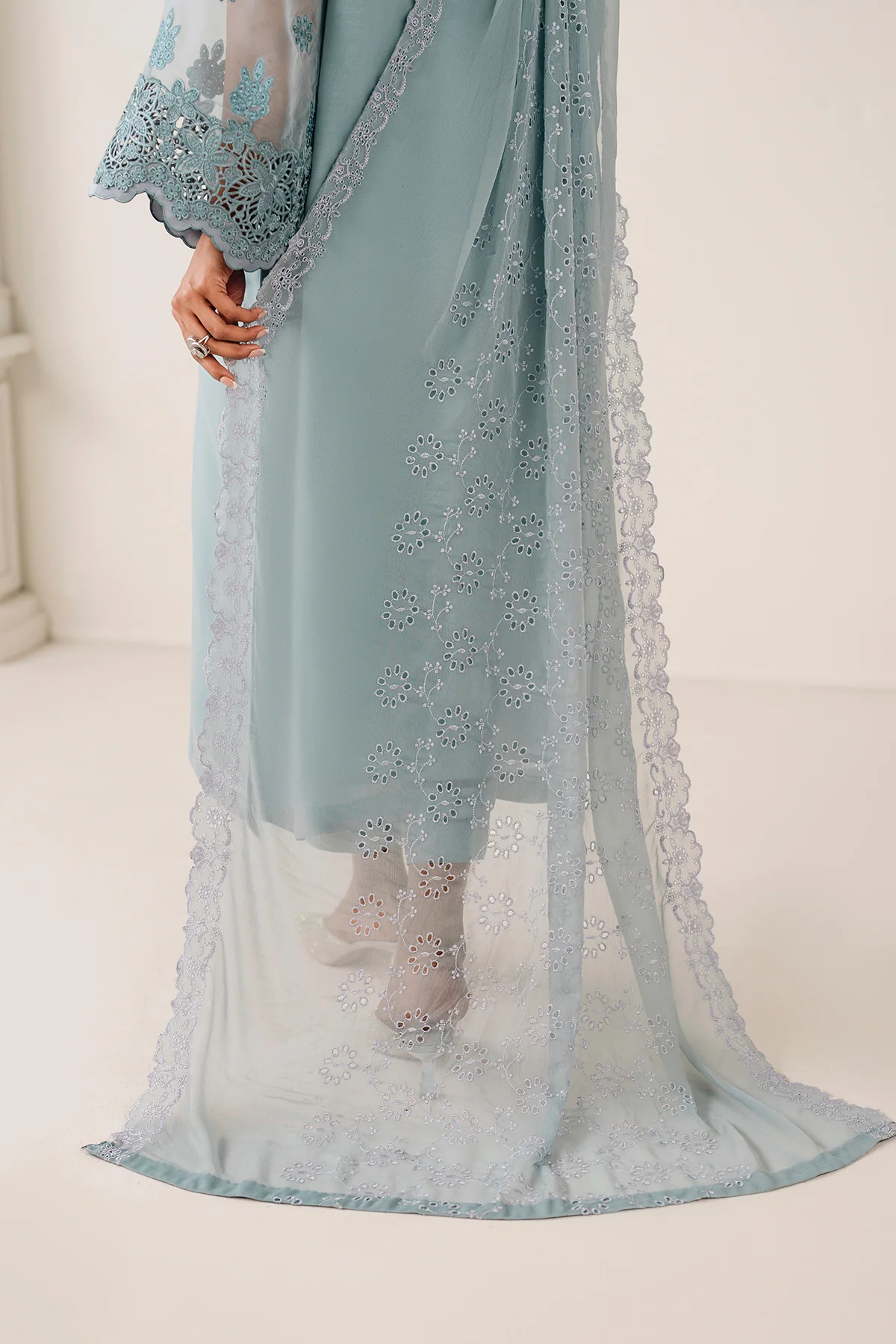 EMBROIDERED CHIFFON DUPATTA 75 - Image 3