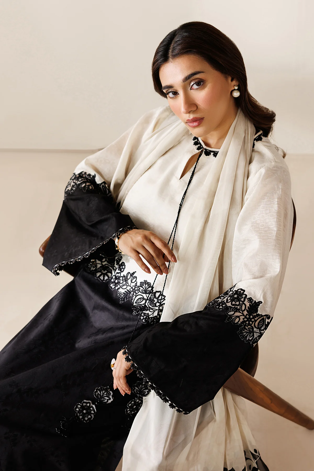 EMBROIDERED JACQUARD PR-1270 - Image 4