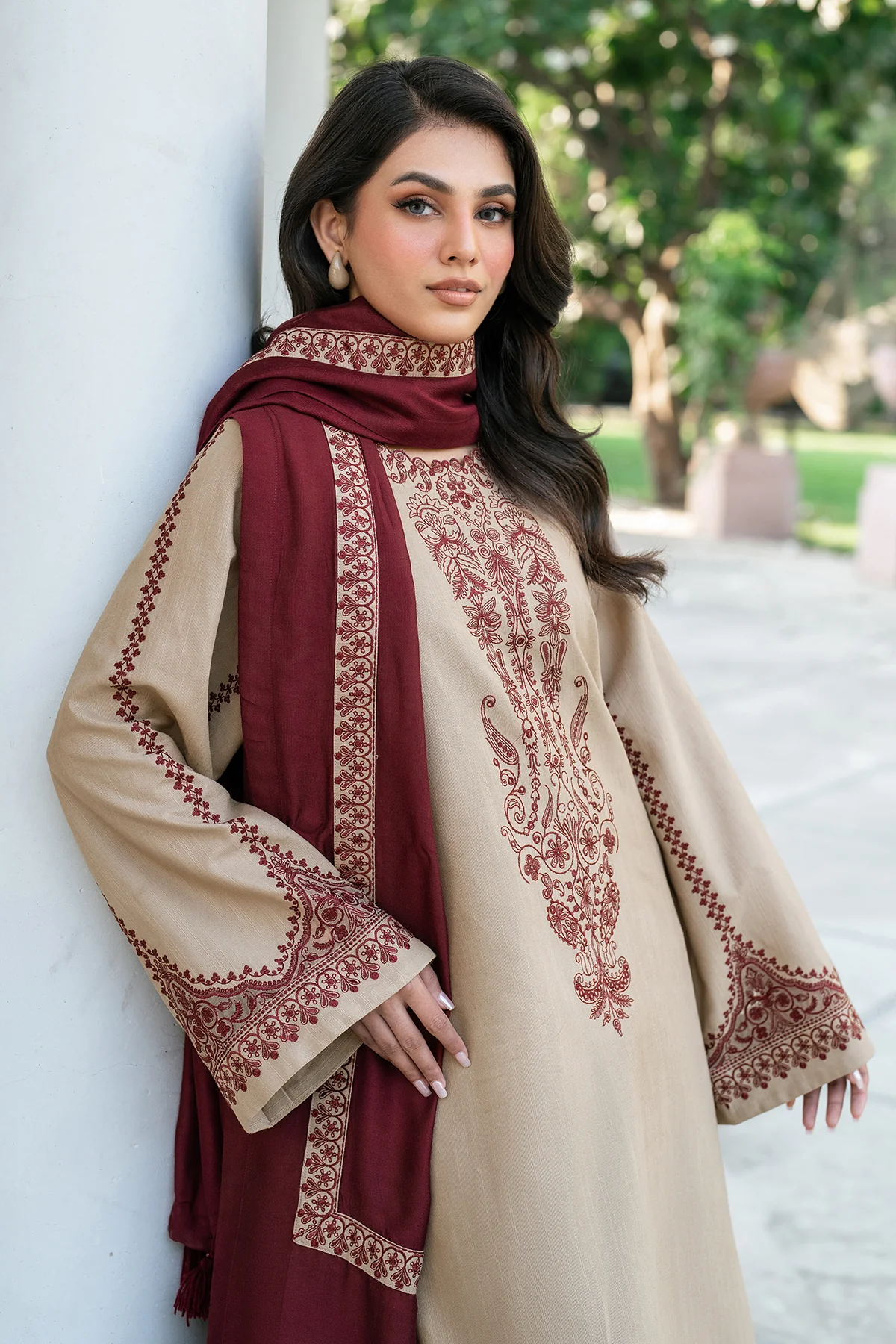 EMBROIDERED KHADDAR SF-4003 - Image 5