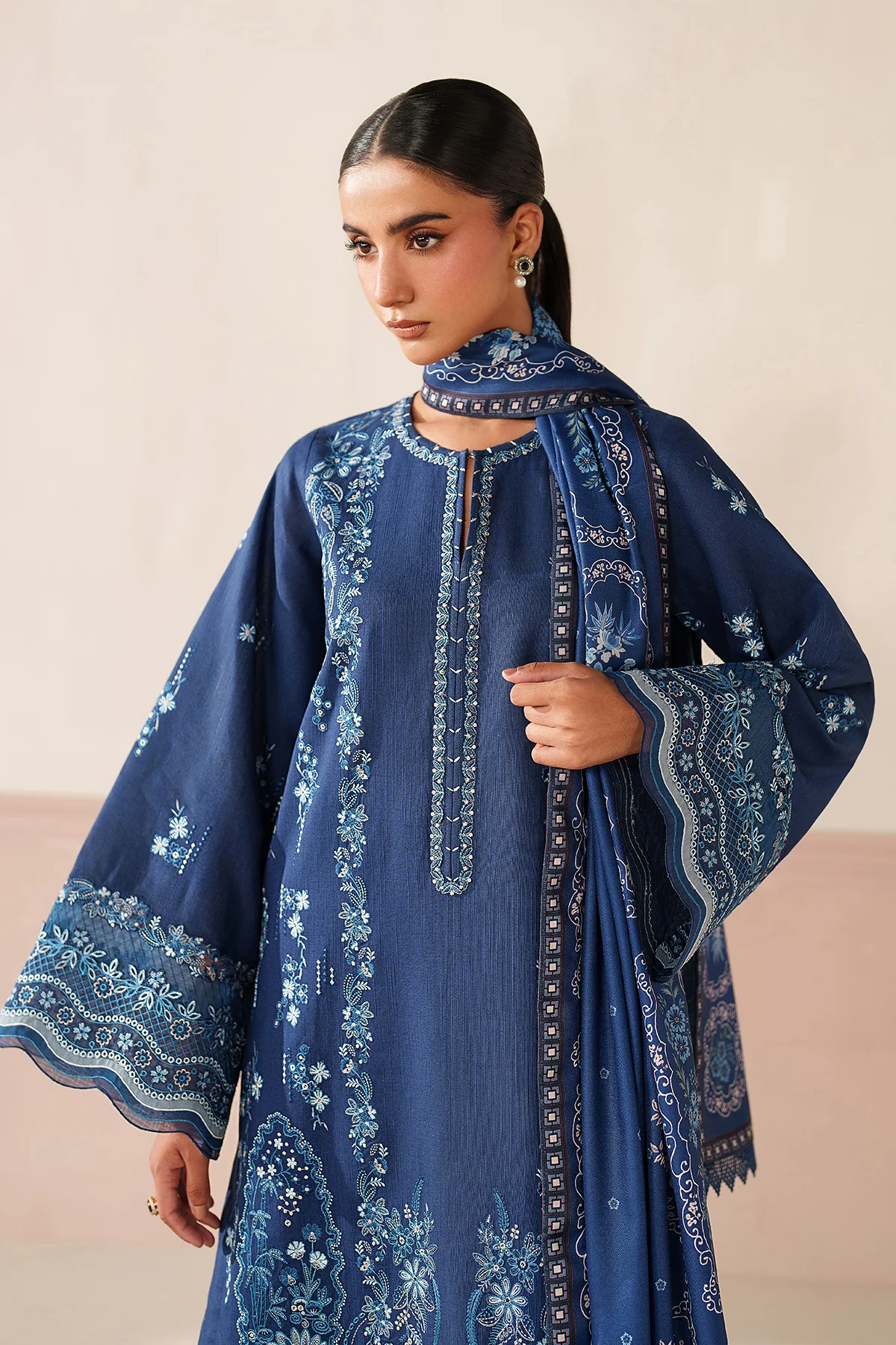 EMBROIDERED KHADDAR UF-4352 - Image 7