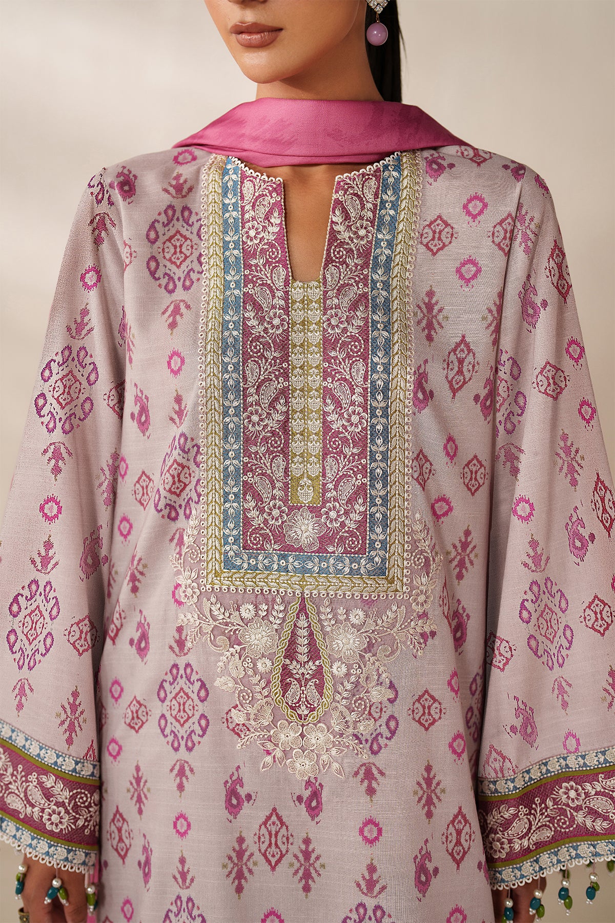 EMBROIDERED KHADDAR UF-4357 - Image 3
