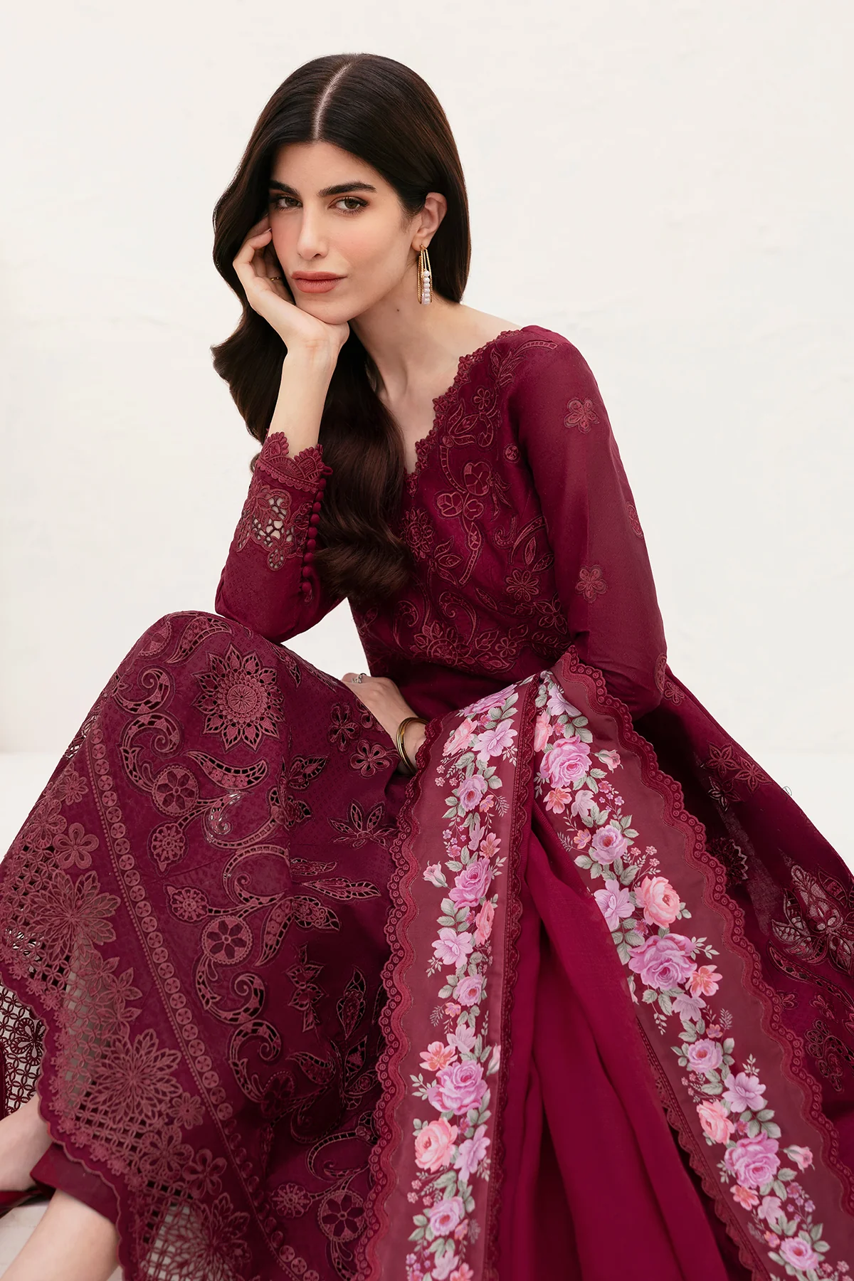 EMBROIDERED LAWN EL-D05 STITCHED - Image 5