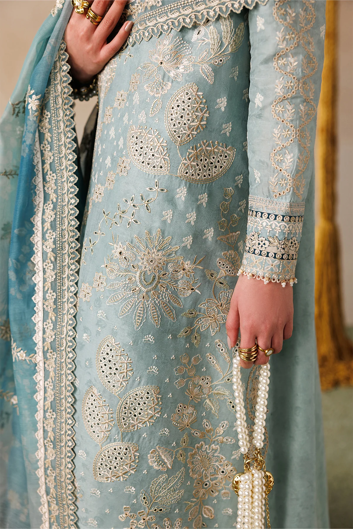 EMBROIDERED LAWN EL26-D01 STITCHED - Image 3