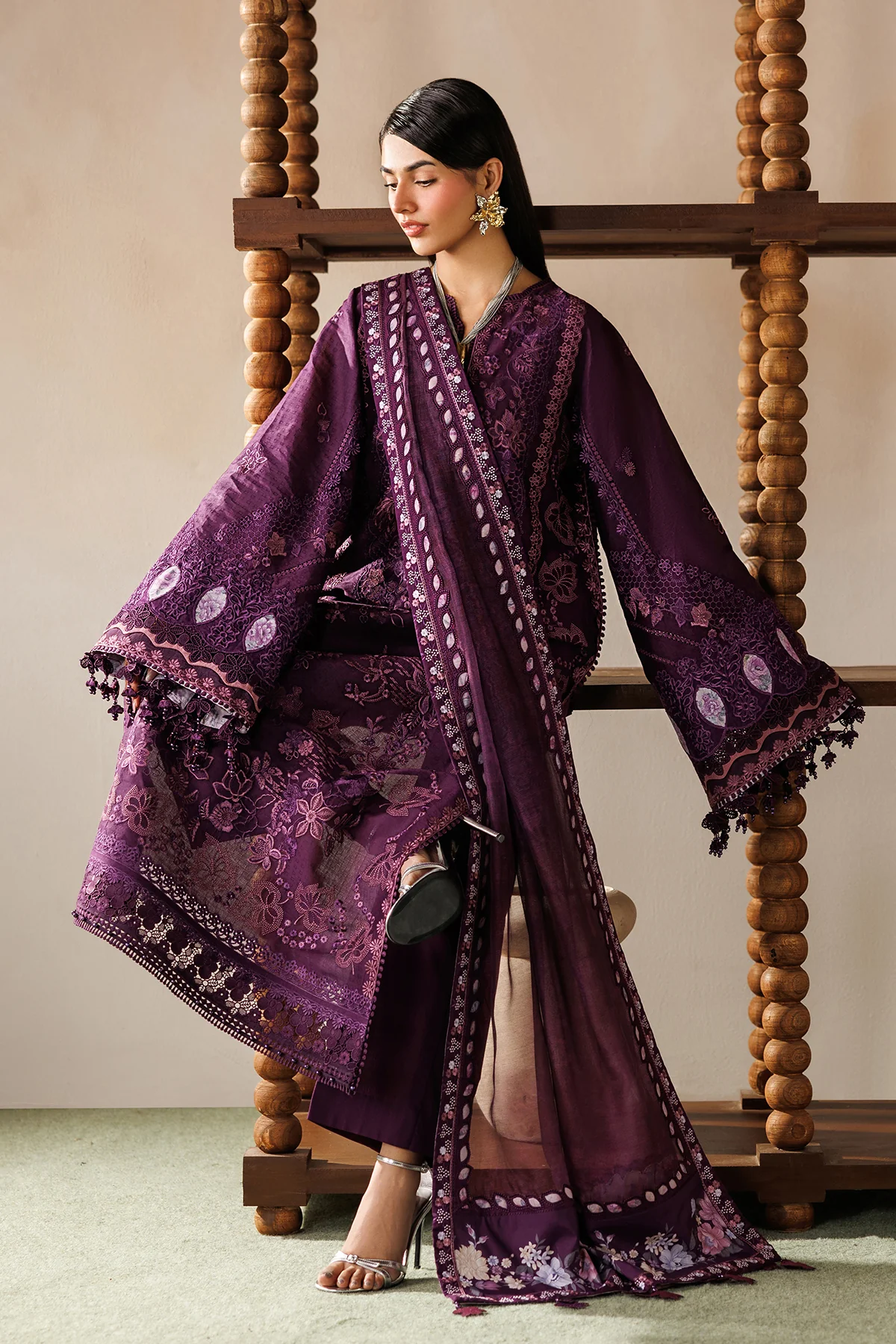 EMBROIDERED LAWN EL26-D02 UNSTITCHED - Image 8