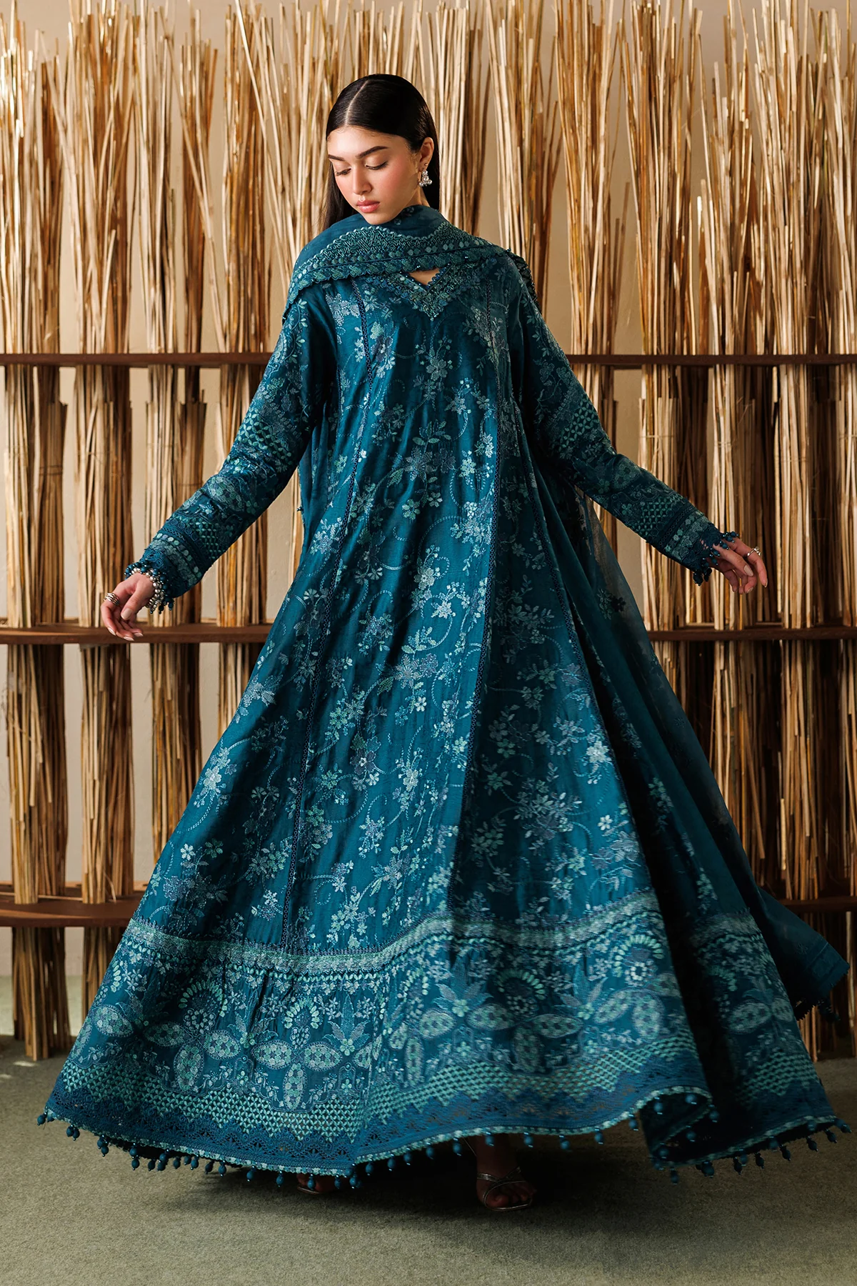 EMBROIDERED LAWN EL26-D04 UNSTITCHED - Image 9