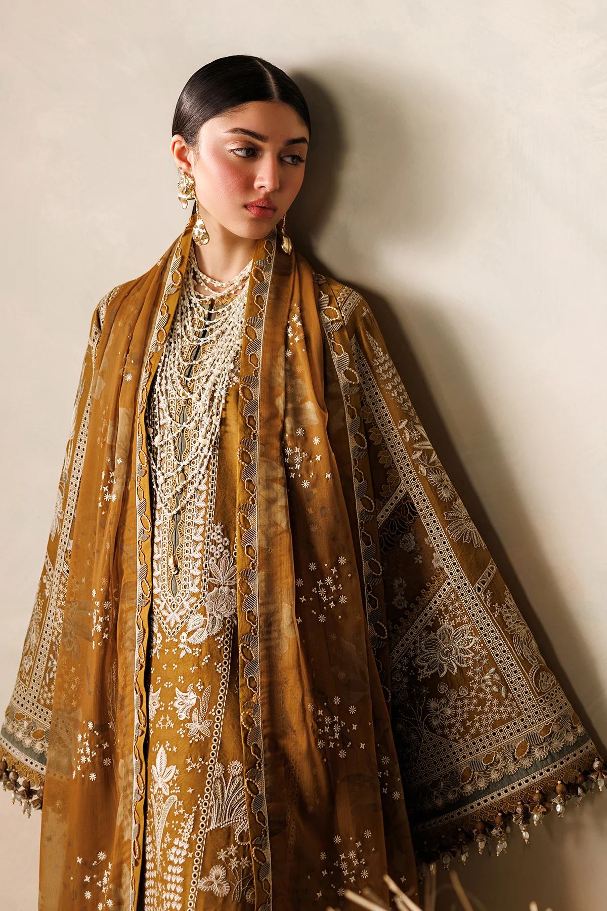 EMBROIDERED LAWN EL26-D07 STITCHED - Image 4
