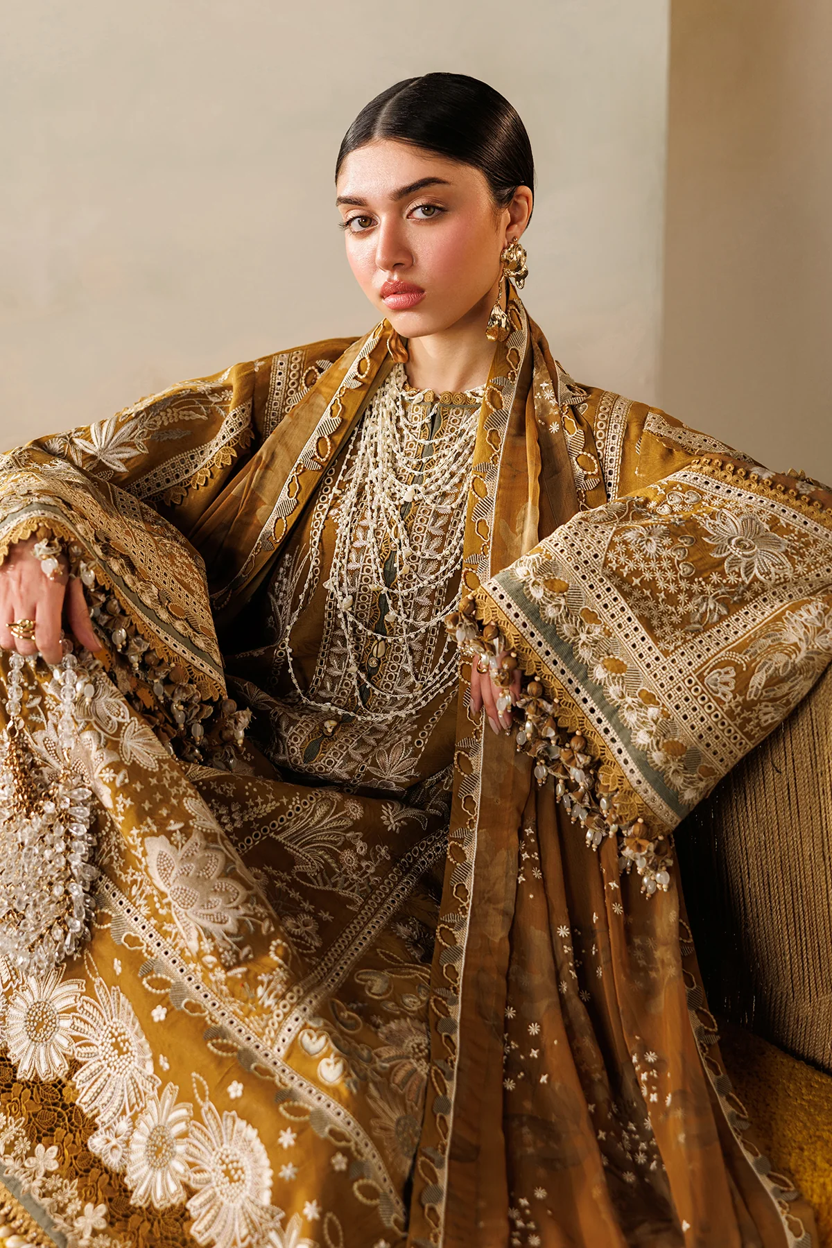 EMBROIDERED LAWN EL26-D07 STITCHED - Image 9