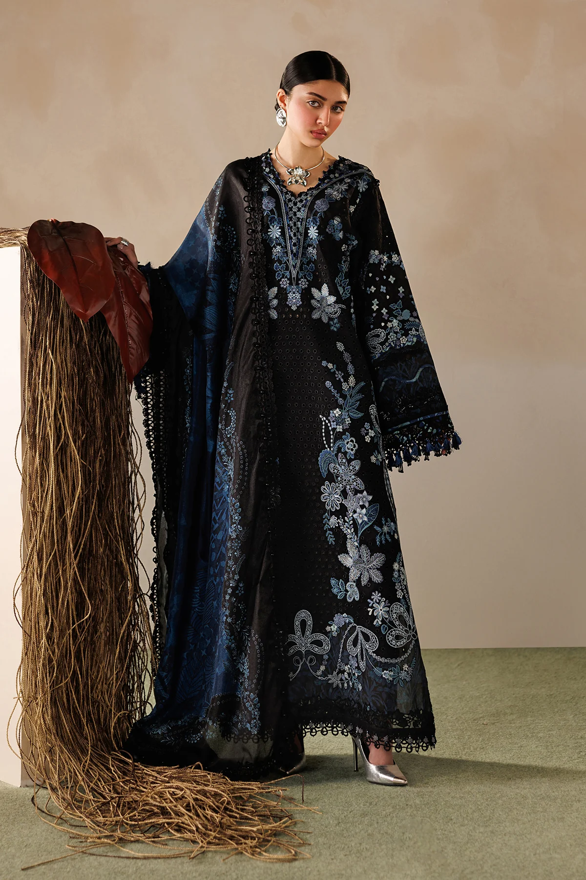 EMBROIDERED LAWN EL26-D08 STITCHED - Image 6