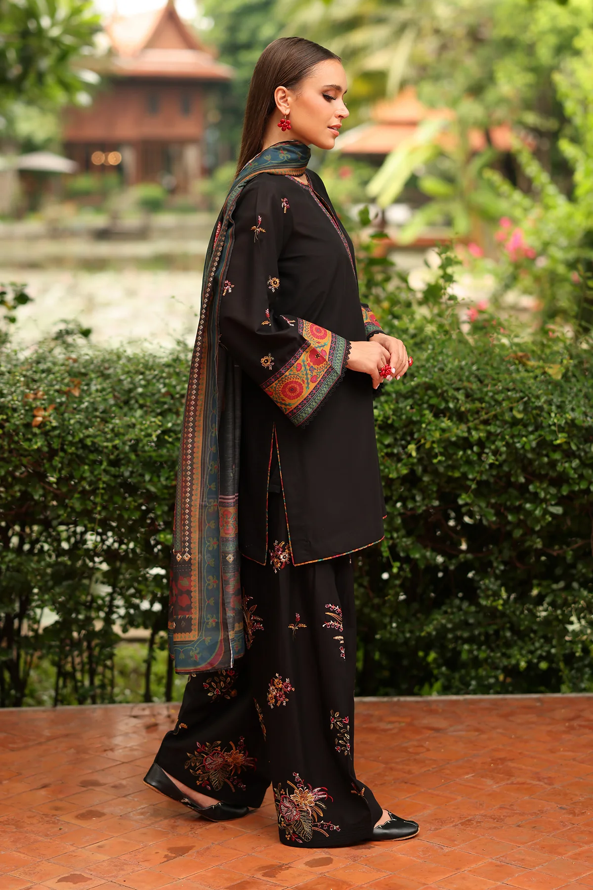 EMBROIDERED LAWN PR-1169 - Image 2