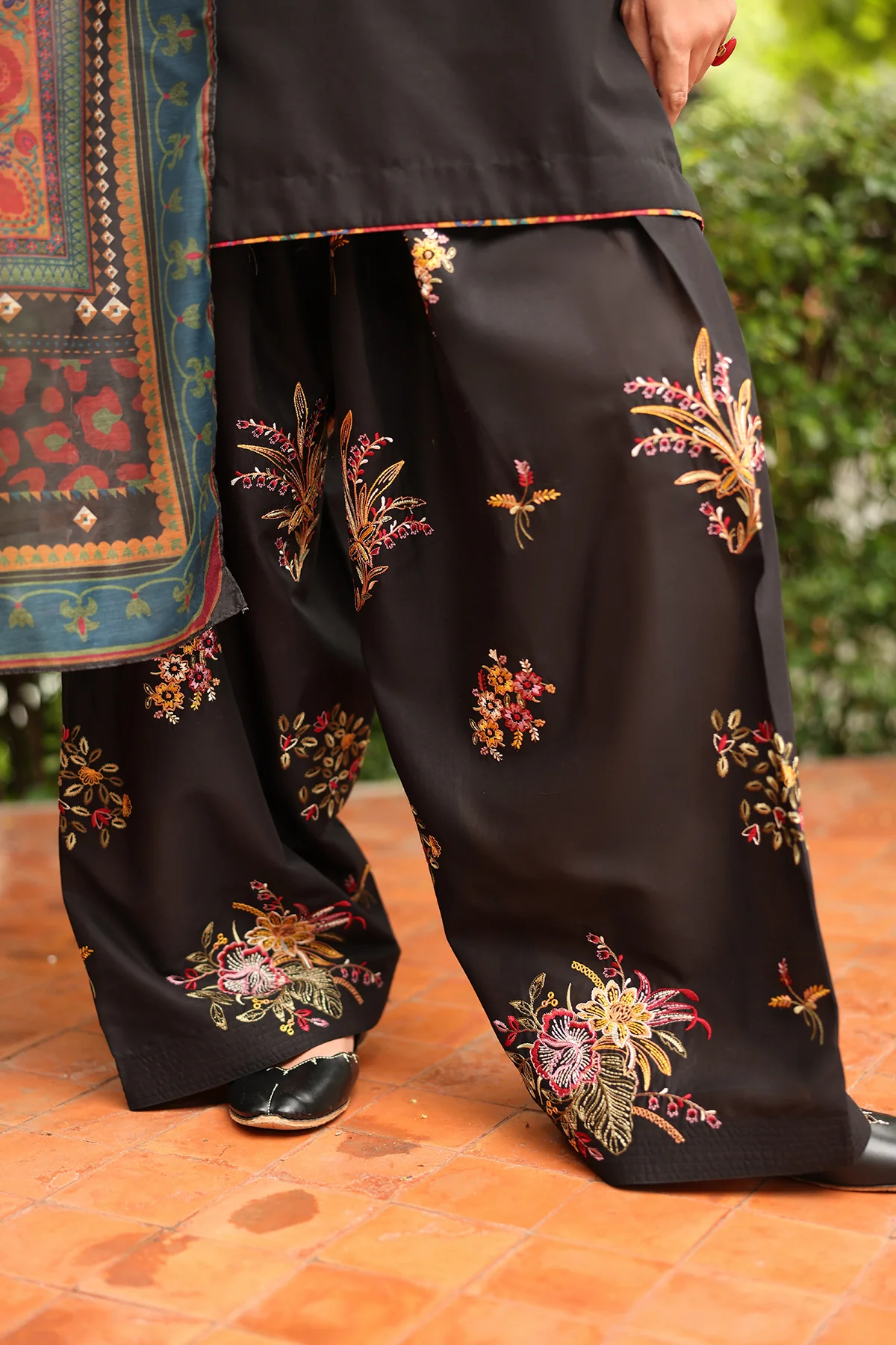 EMBROIDERED LAWN PR-1169 - Image 3