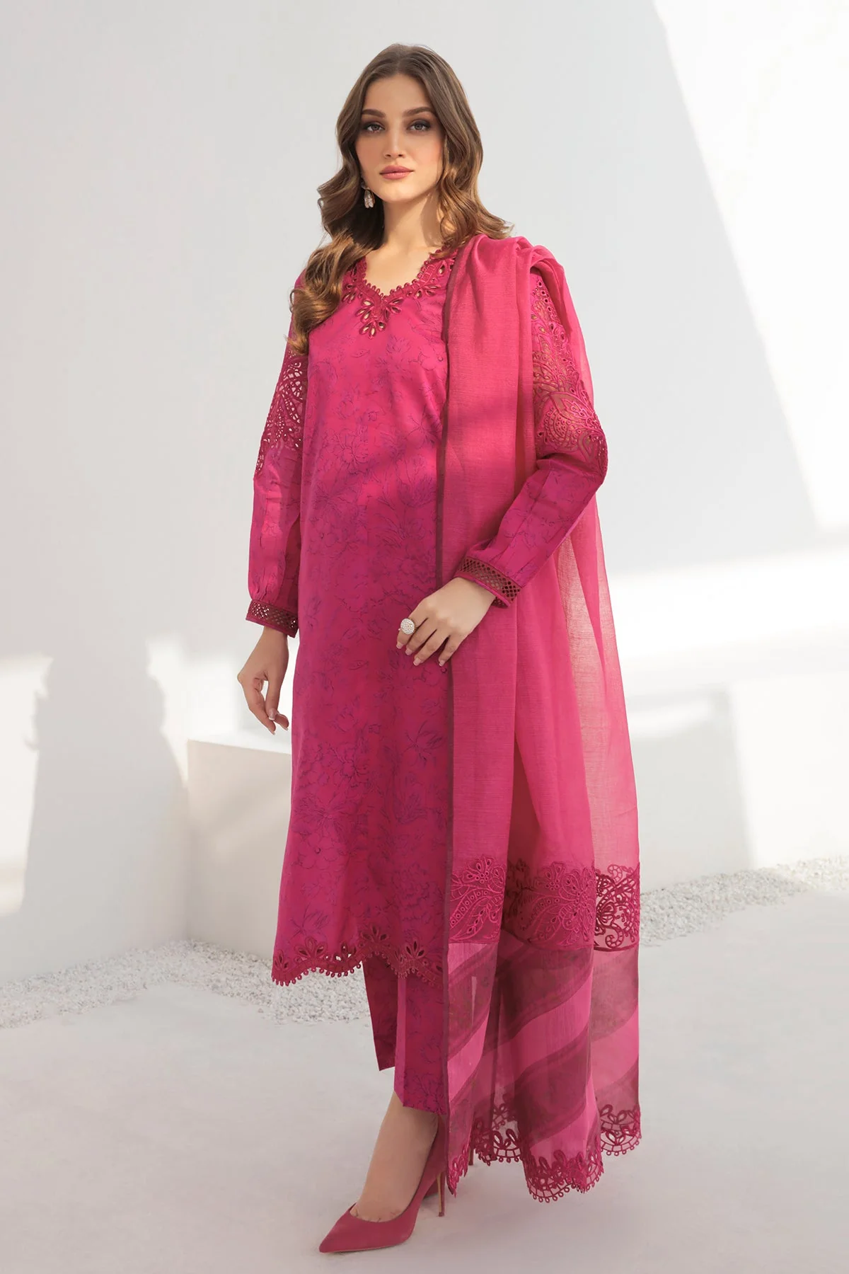 EMBROIDERED LAWN SF-308 - Image 3