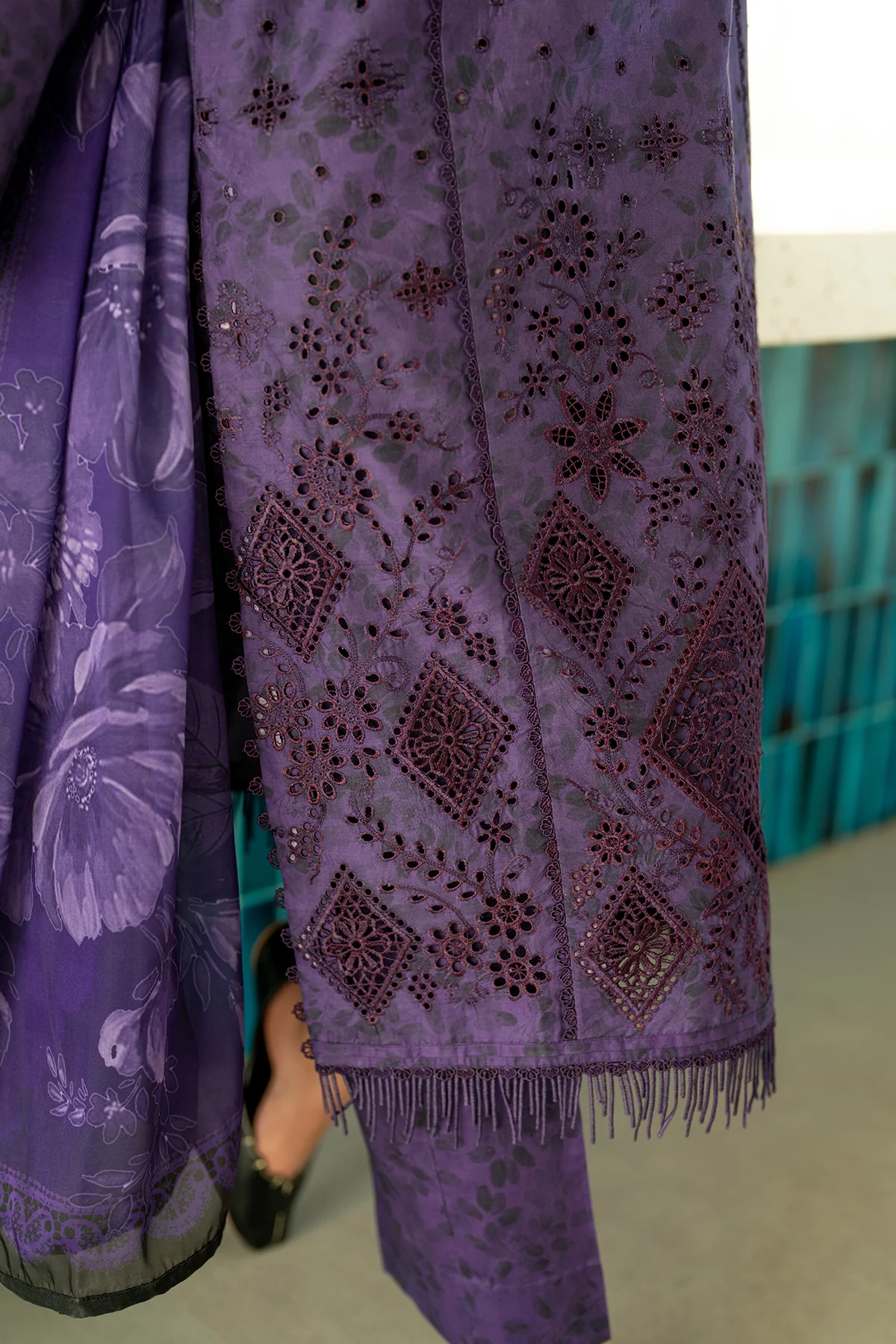 EMBROIDERED LAWN SF-4096 - Image 4