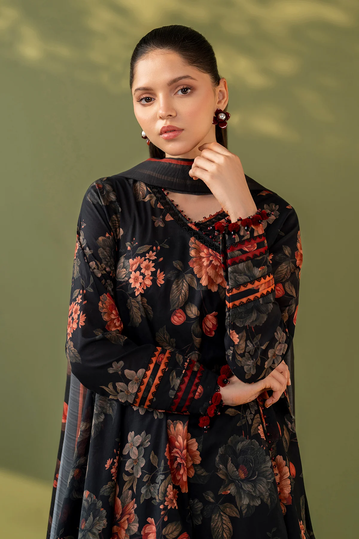 EMBROIDERED LAWN UF-4172 - Image 3