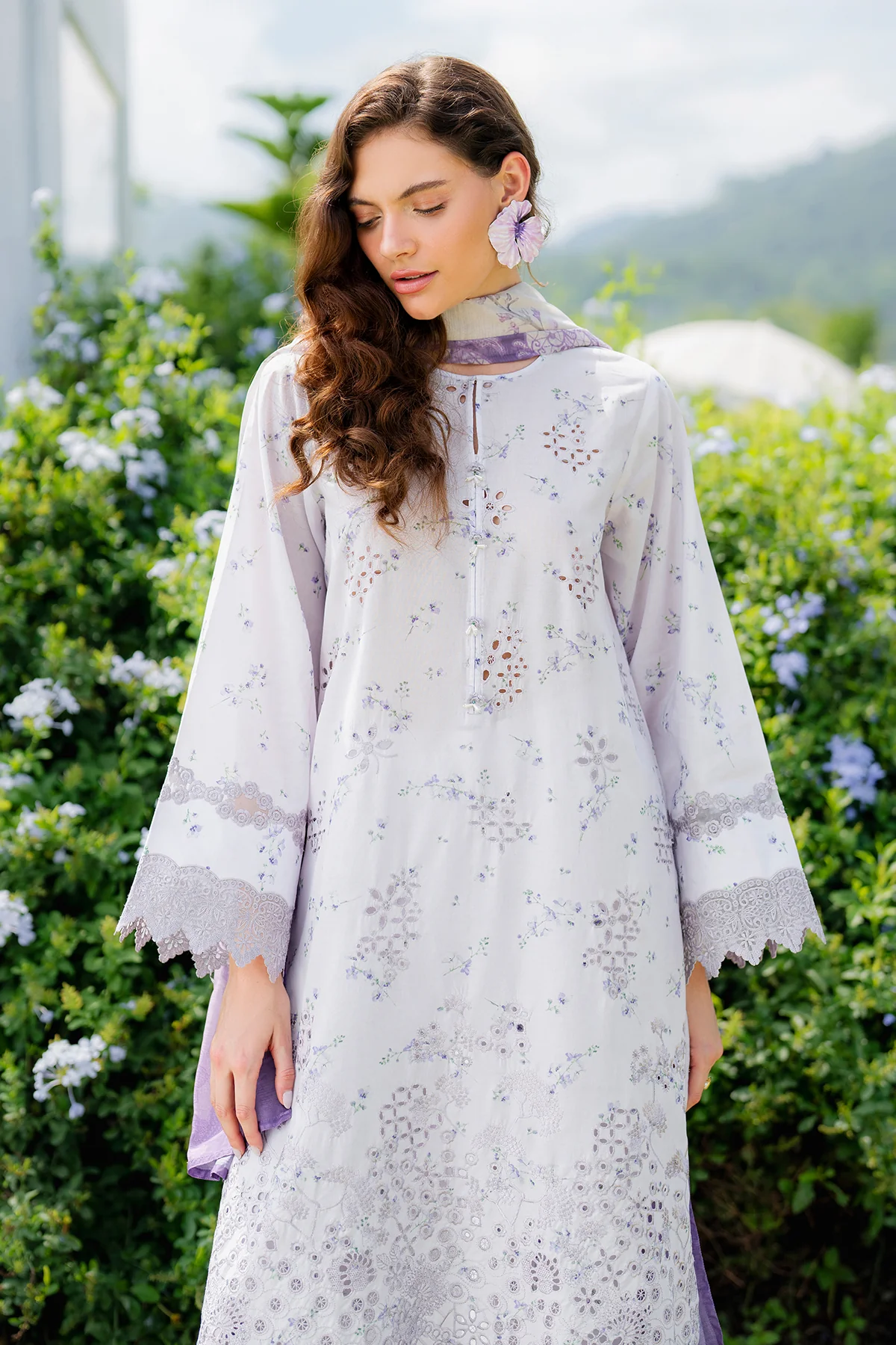 EMBROIDERED LAWN UF-4211 - Image 8