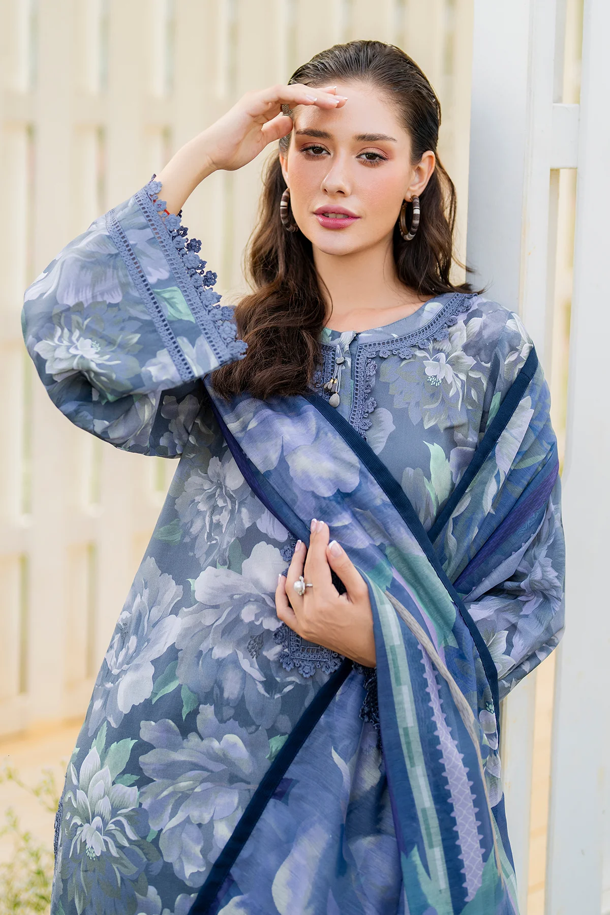 EMBROIDERED LAWN SF-4219 - Image 4