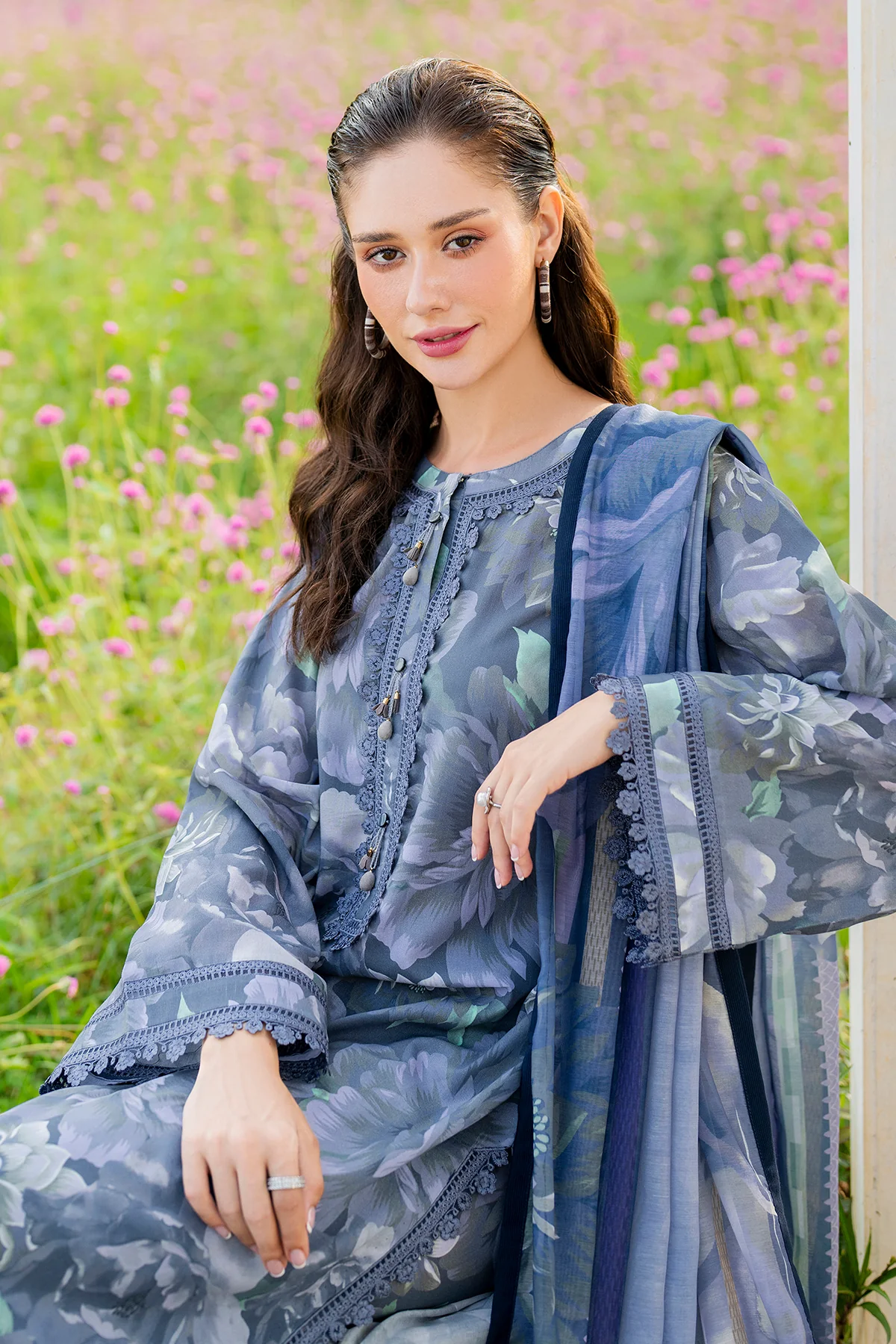 EMBROIDERED LAWN SF-4219 - Image 5