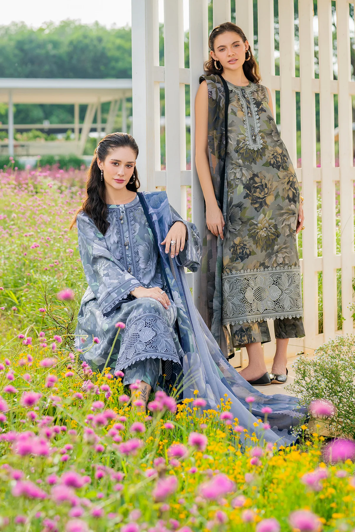 EMBROIDERED LAWN SF-4218 - Image 8