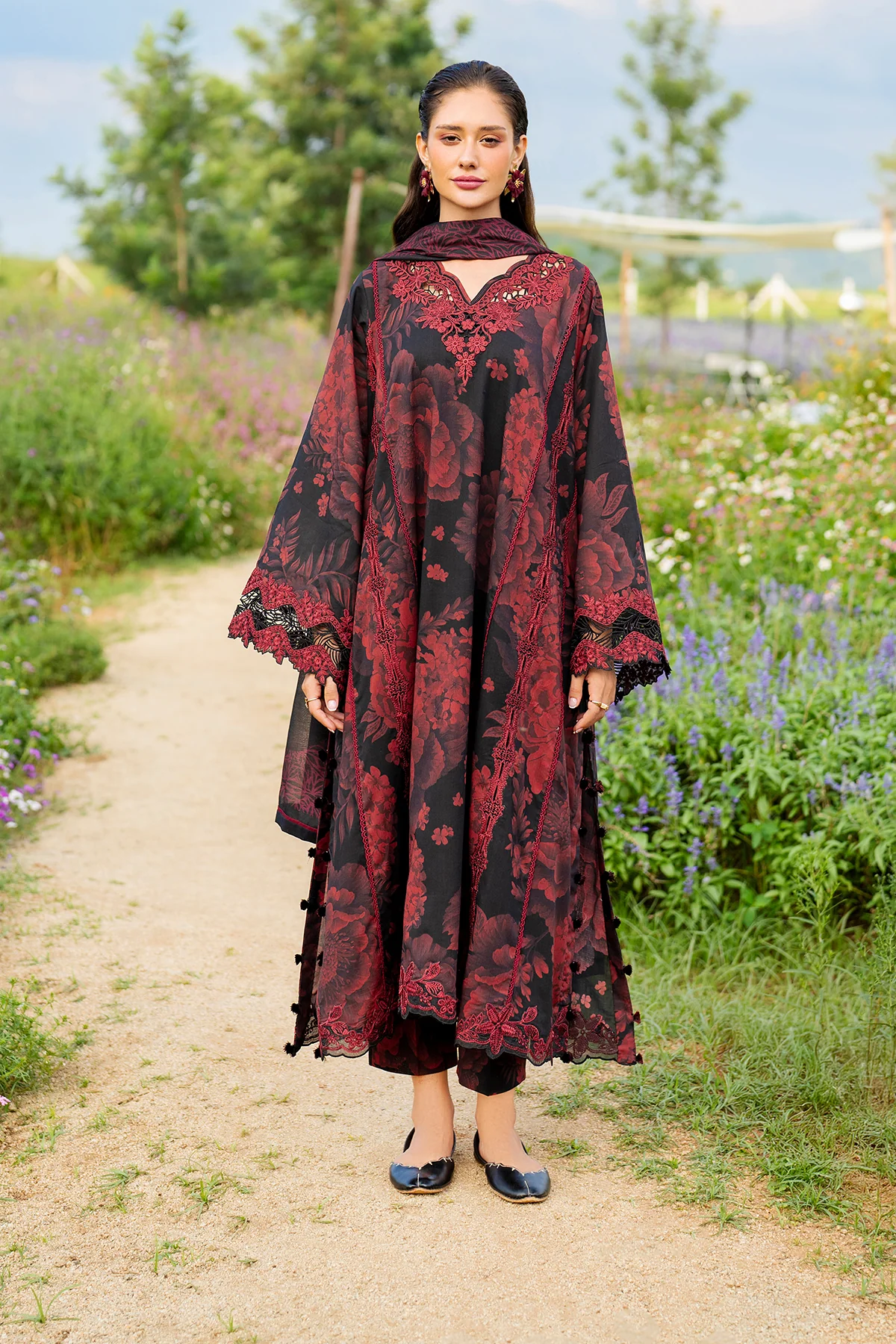EMBROIDERED LAWN SF-4220
