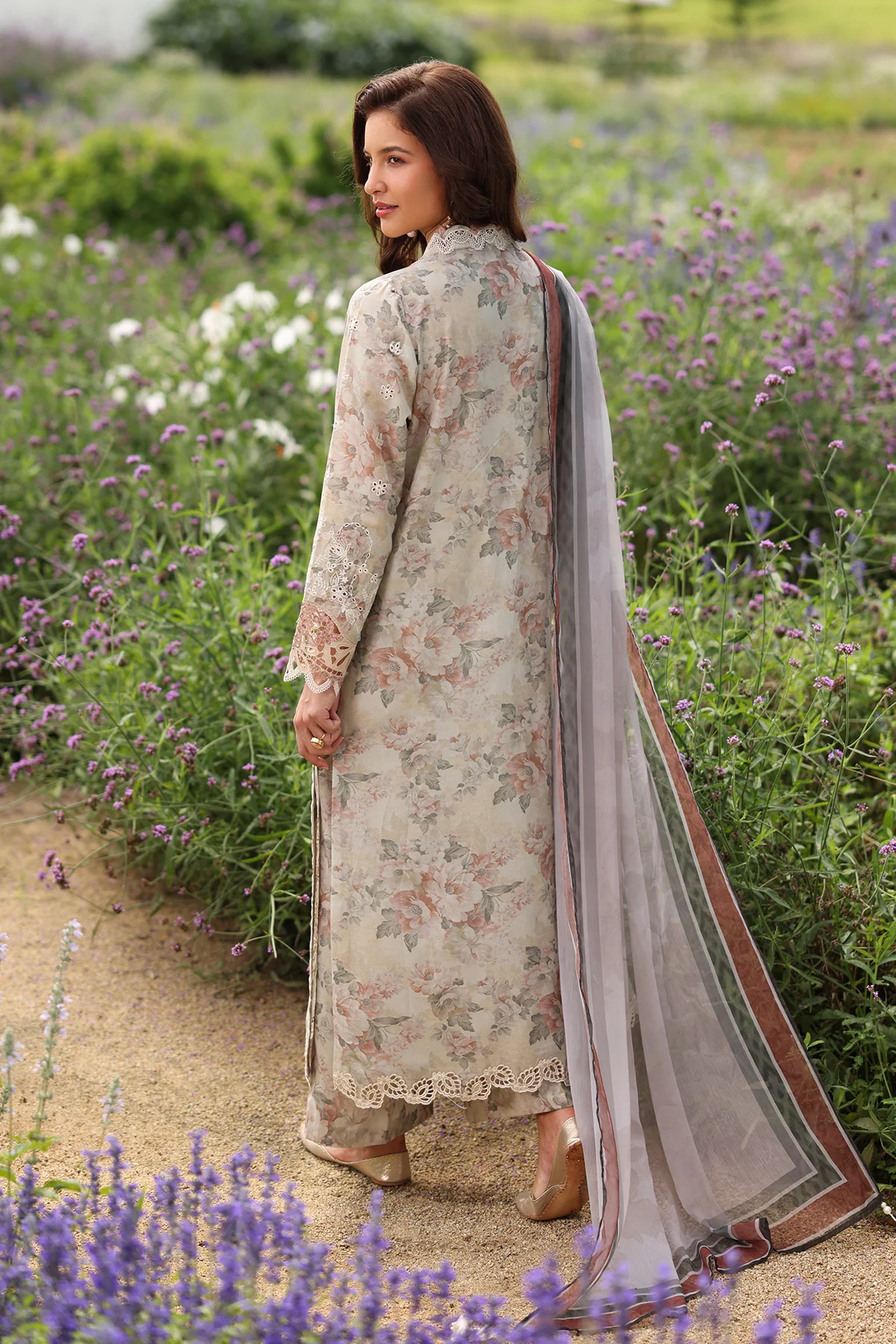 EMBROIDERED LAWN SF-4225 - Image 2