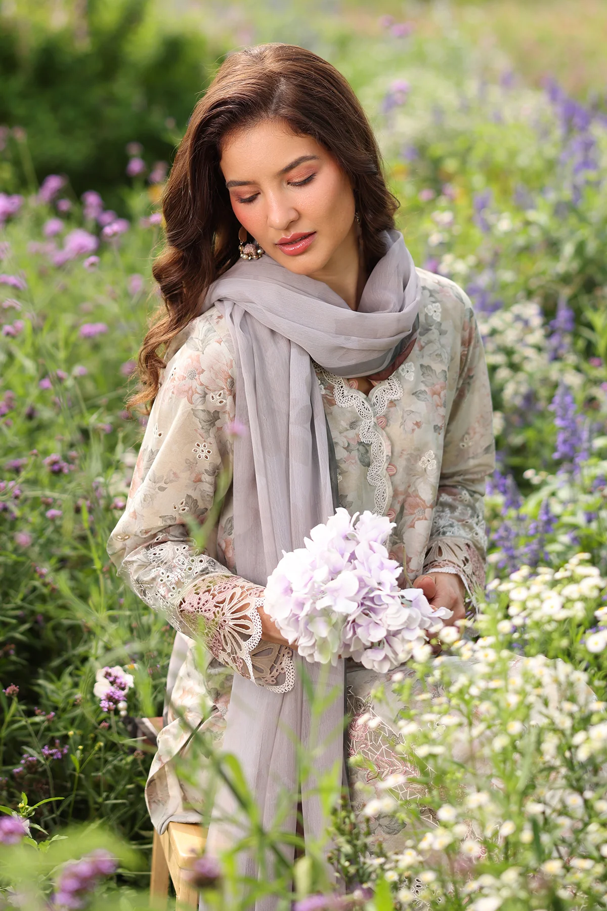 EMBROIDERED LAWN SF-4225 - Image 5