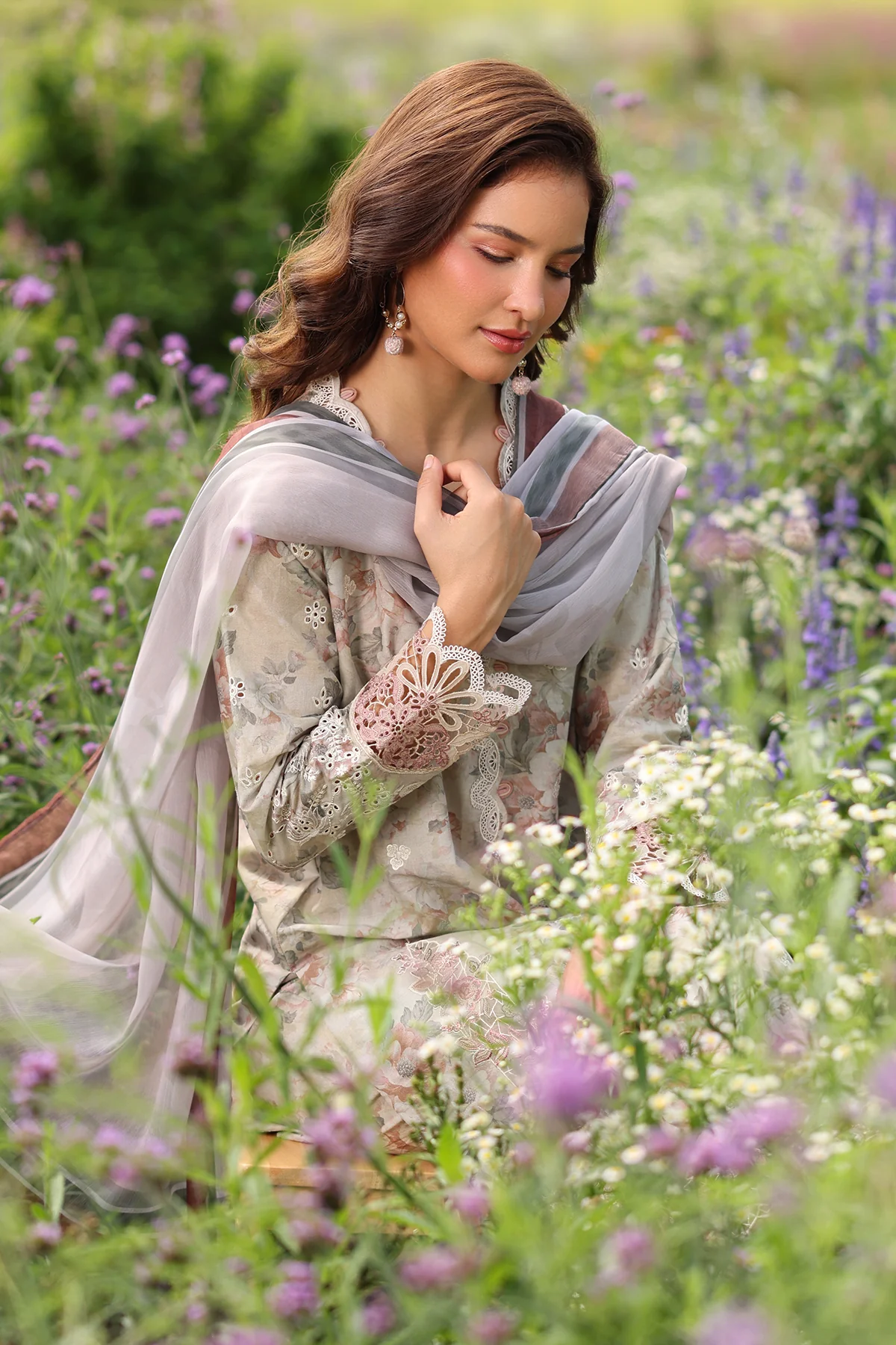 EMBROIDERED LAWN SF-4225 - Image 6