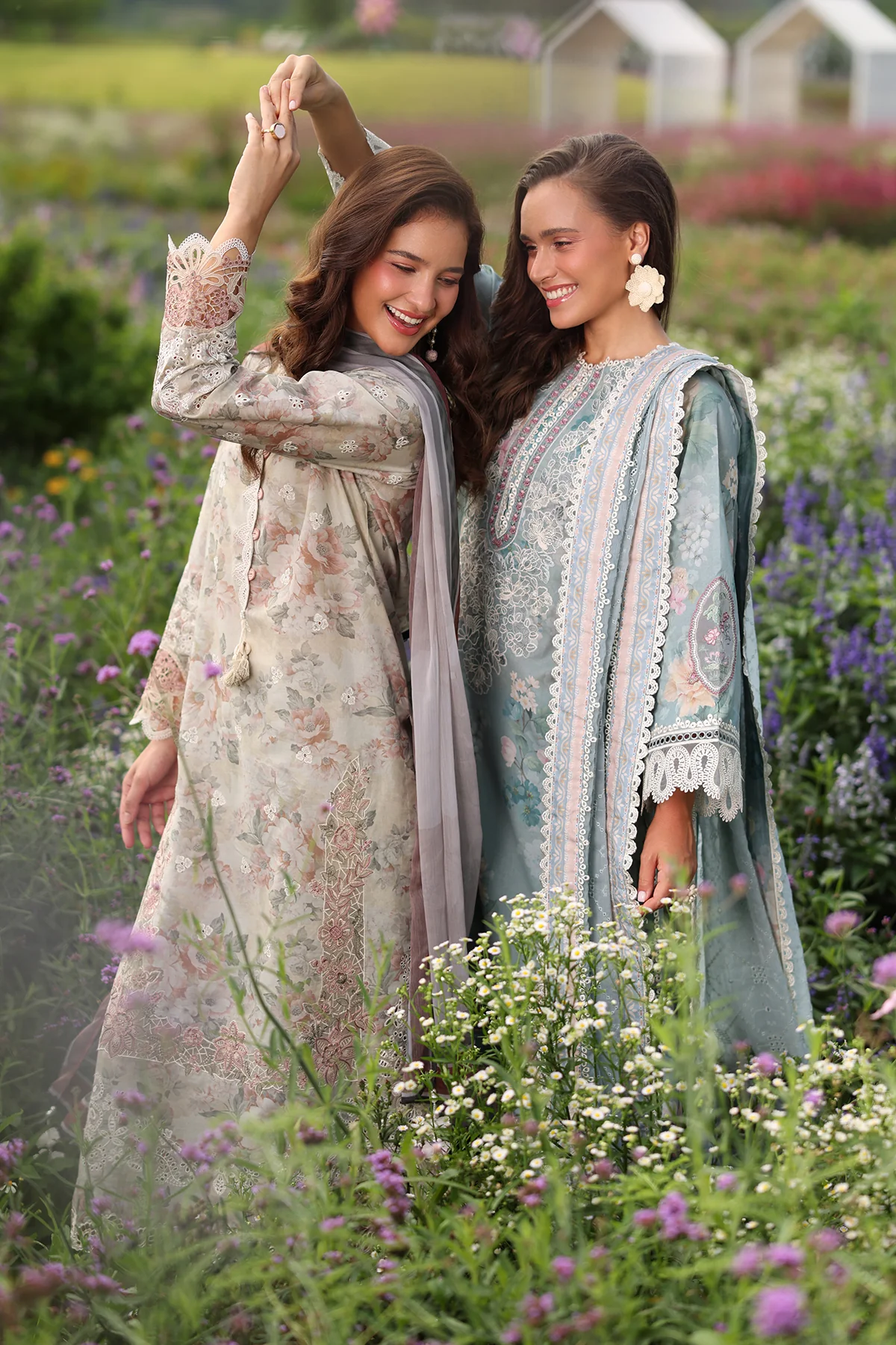 EMBROIDERED LAWN SF-4225 - Image 8