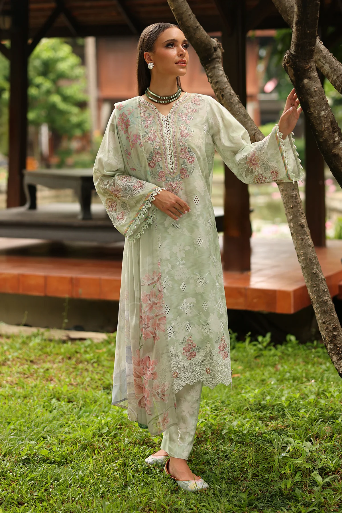EMBROIDERED LAWN SF-4249 - Image 5