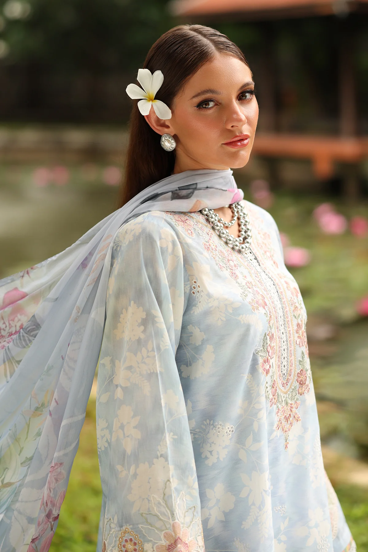 EMBROIDERED LAWN SF-4250 - Image 2