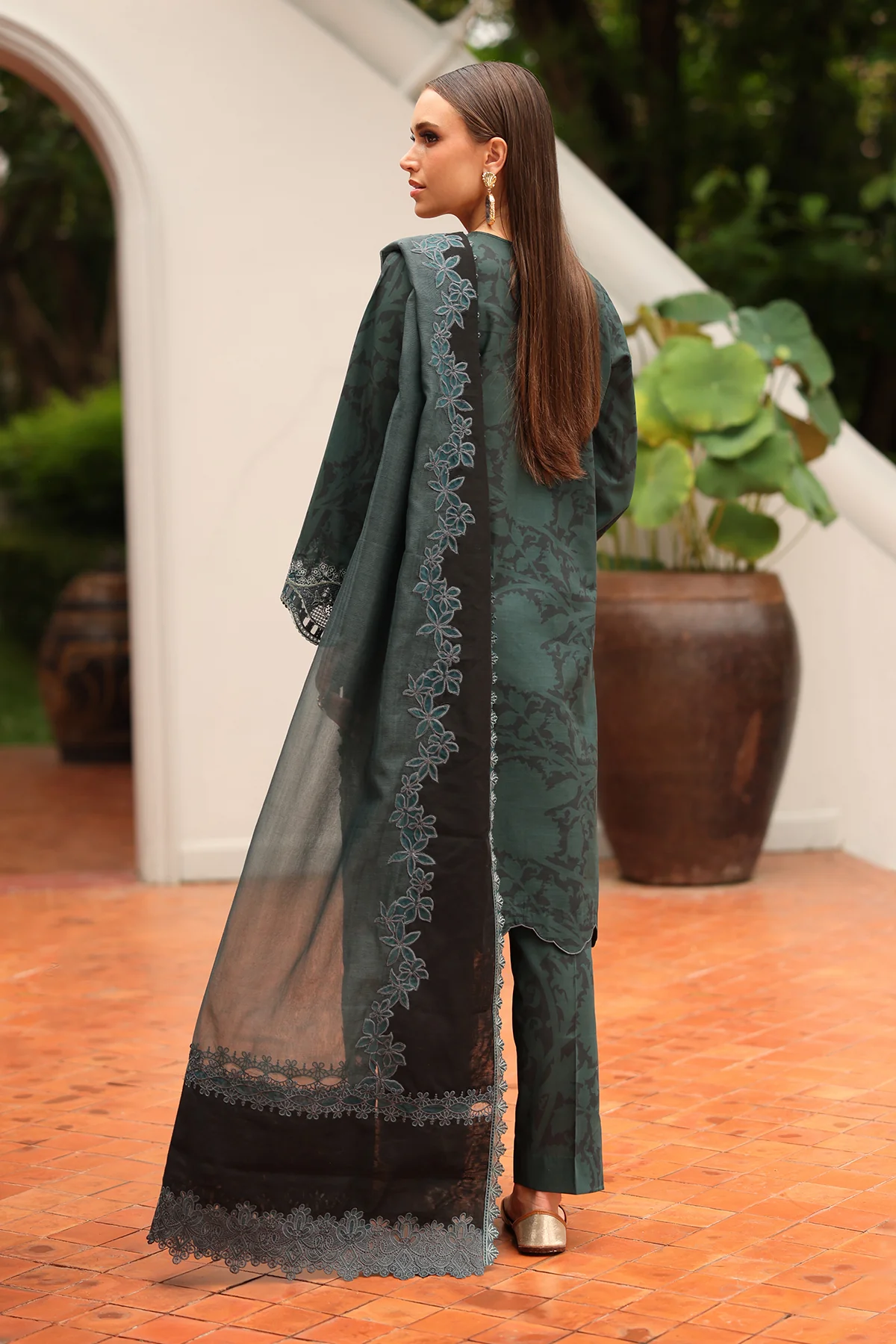 EMBROIDERED LAWN SF-4253 - Image 2