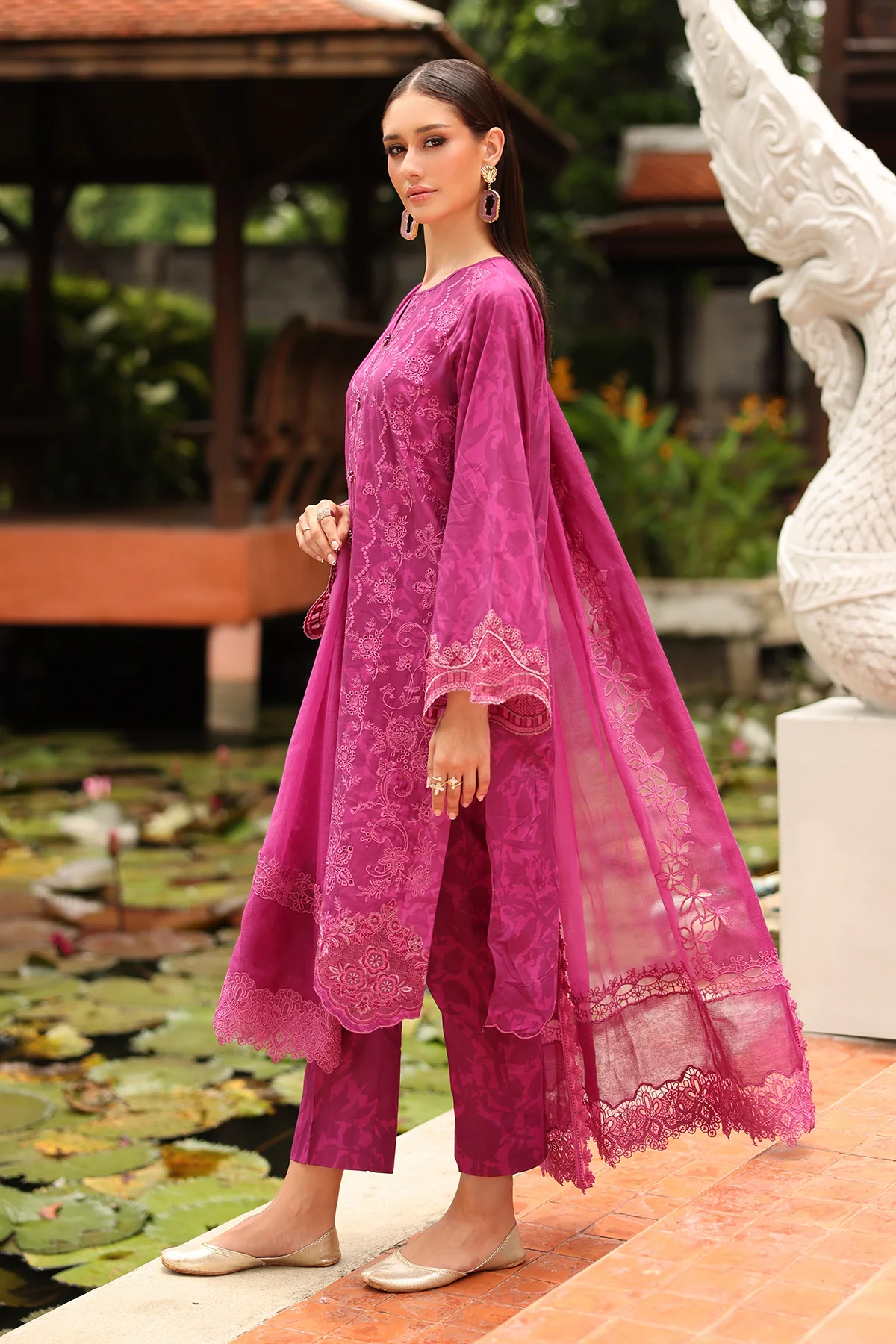 EMBROIDERED LAWN SF-4254 - Image 2