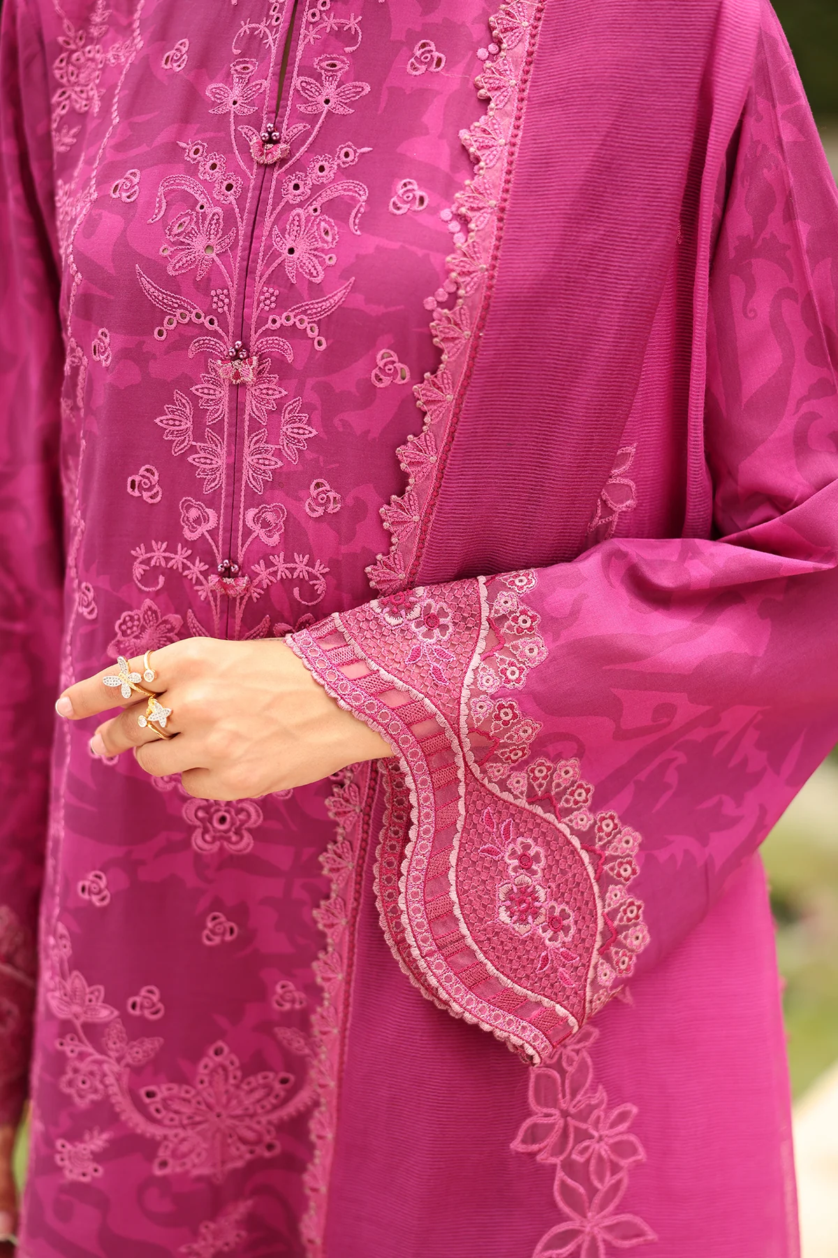 EMBROIDERED LAWN SF-4254 - Image 3