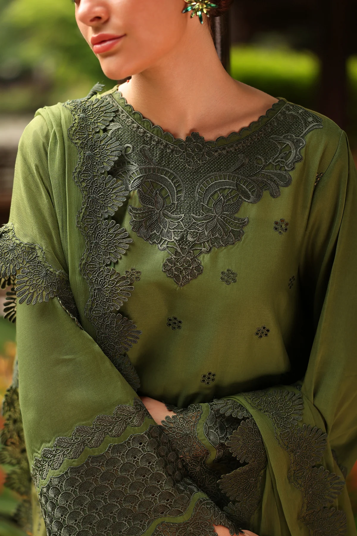 EMBROIDERED LAWN SF-4258 - Image 3
