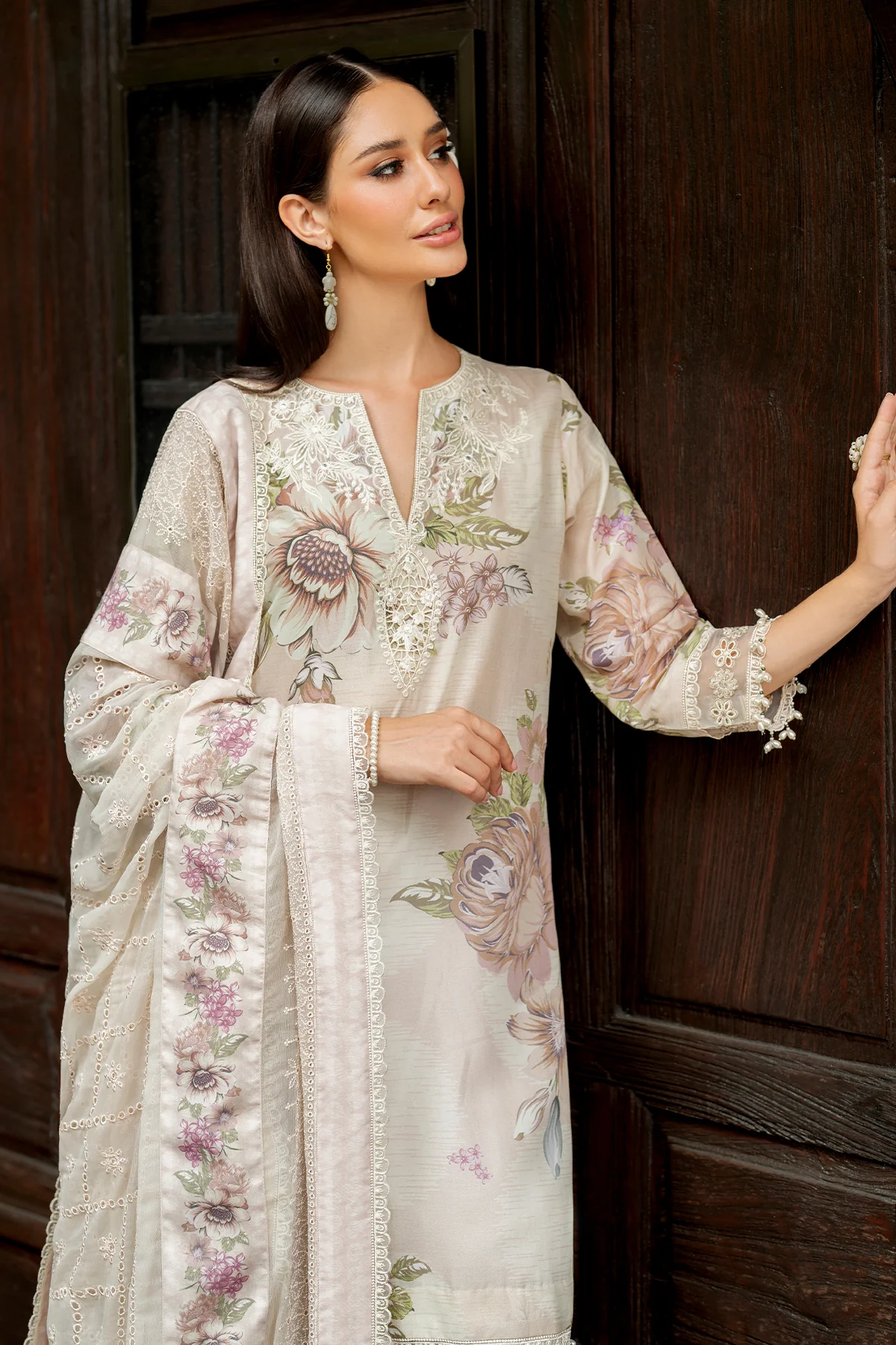 EMBROIDERED LAWN UF-4270 - Image 4