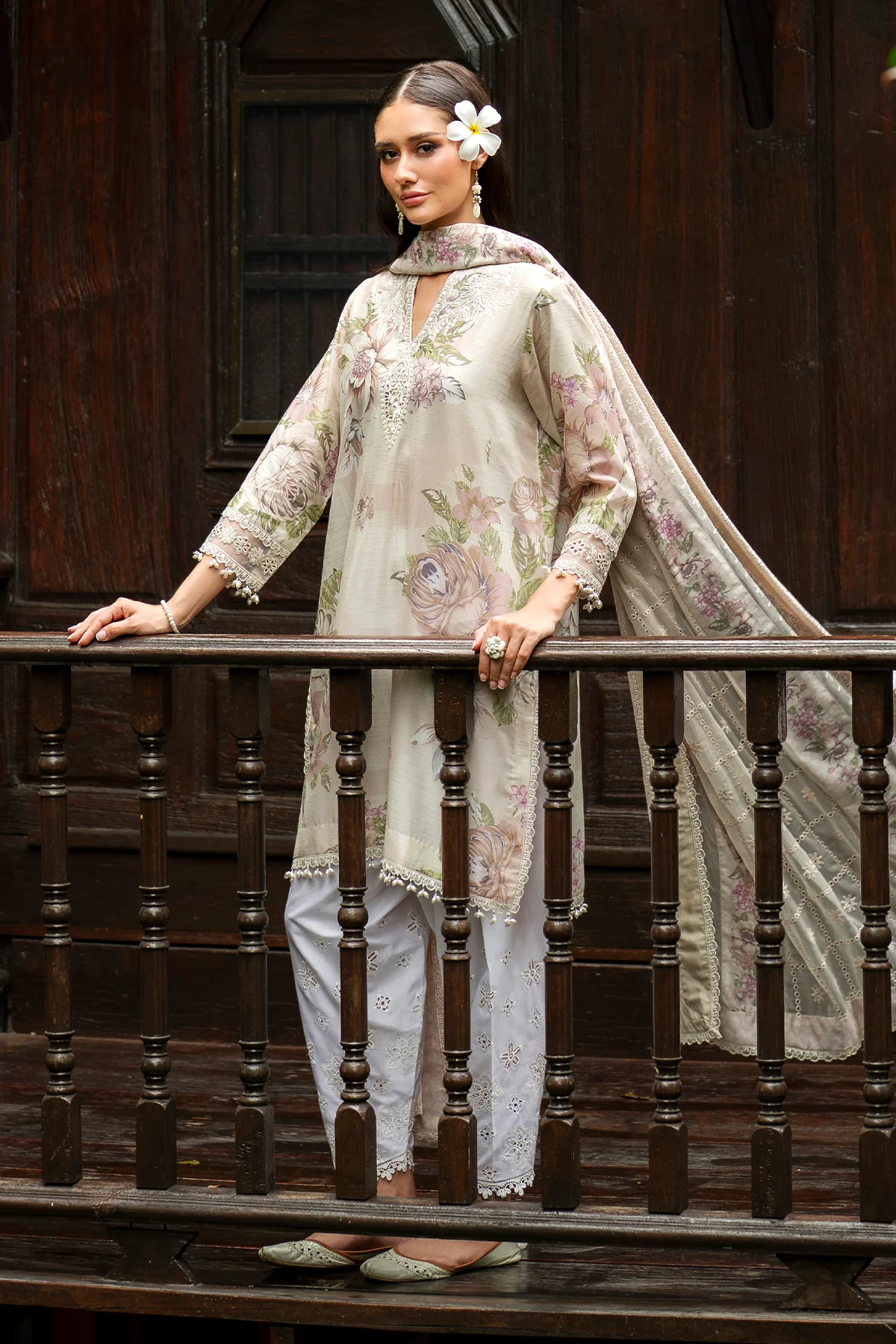 EMBROIDERED LAWN UF-4270 - Image 7