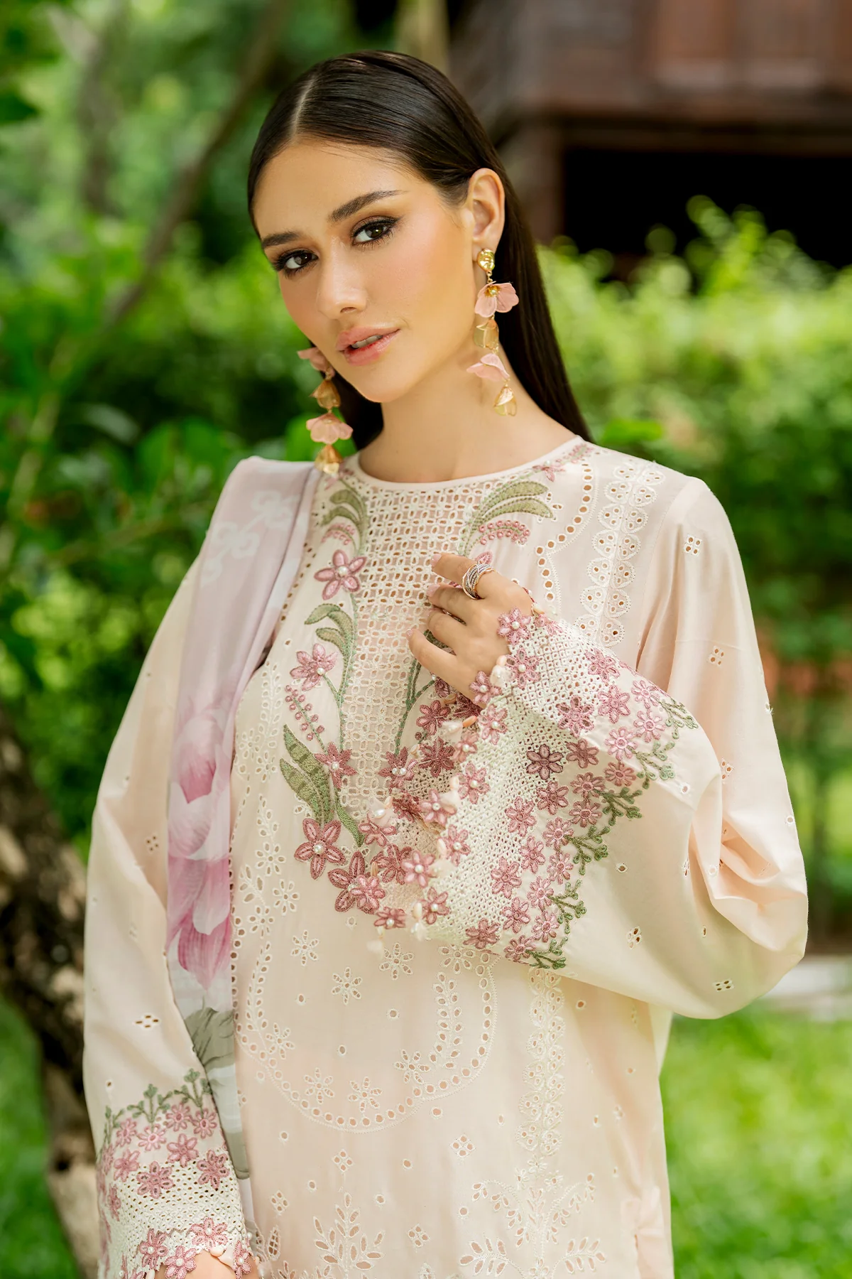 EMBROIDERED LAWN SF-4272 - Image 6