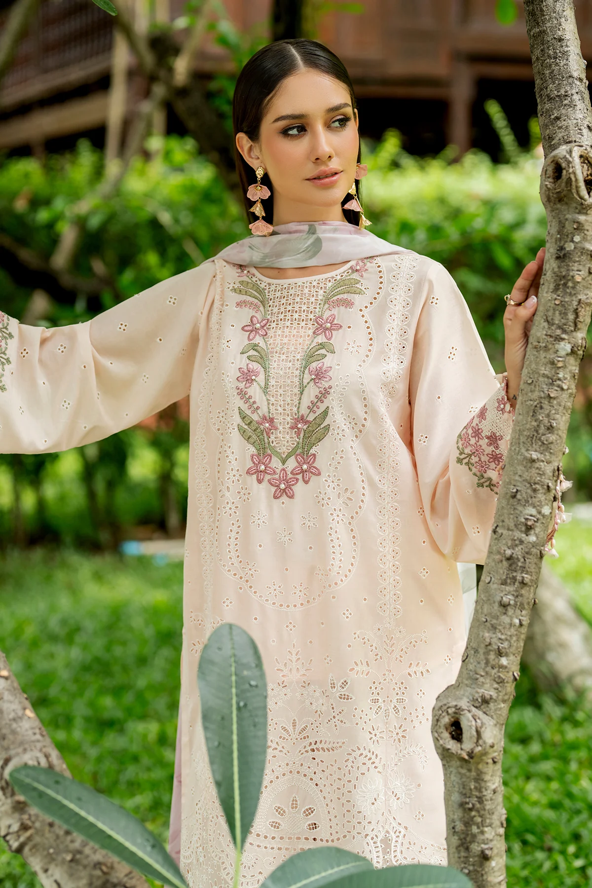 EMBROIDERED LAWN SF-4272 - Image 7