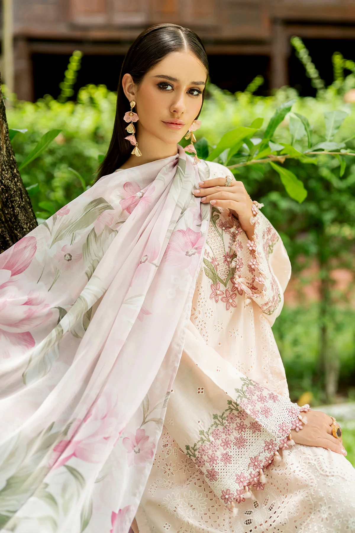 EMBROIDERED LAWN SF-4272 - Image 8