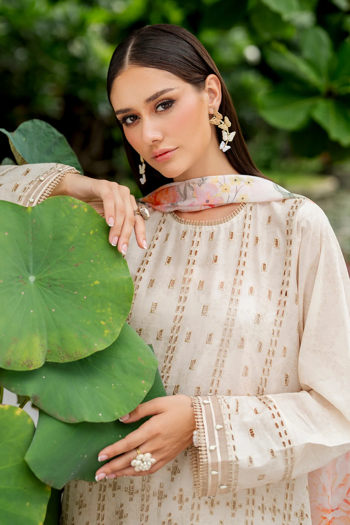 EMBROIDERED LAWN SF-4274 - Image 4
