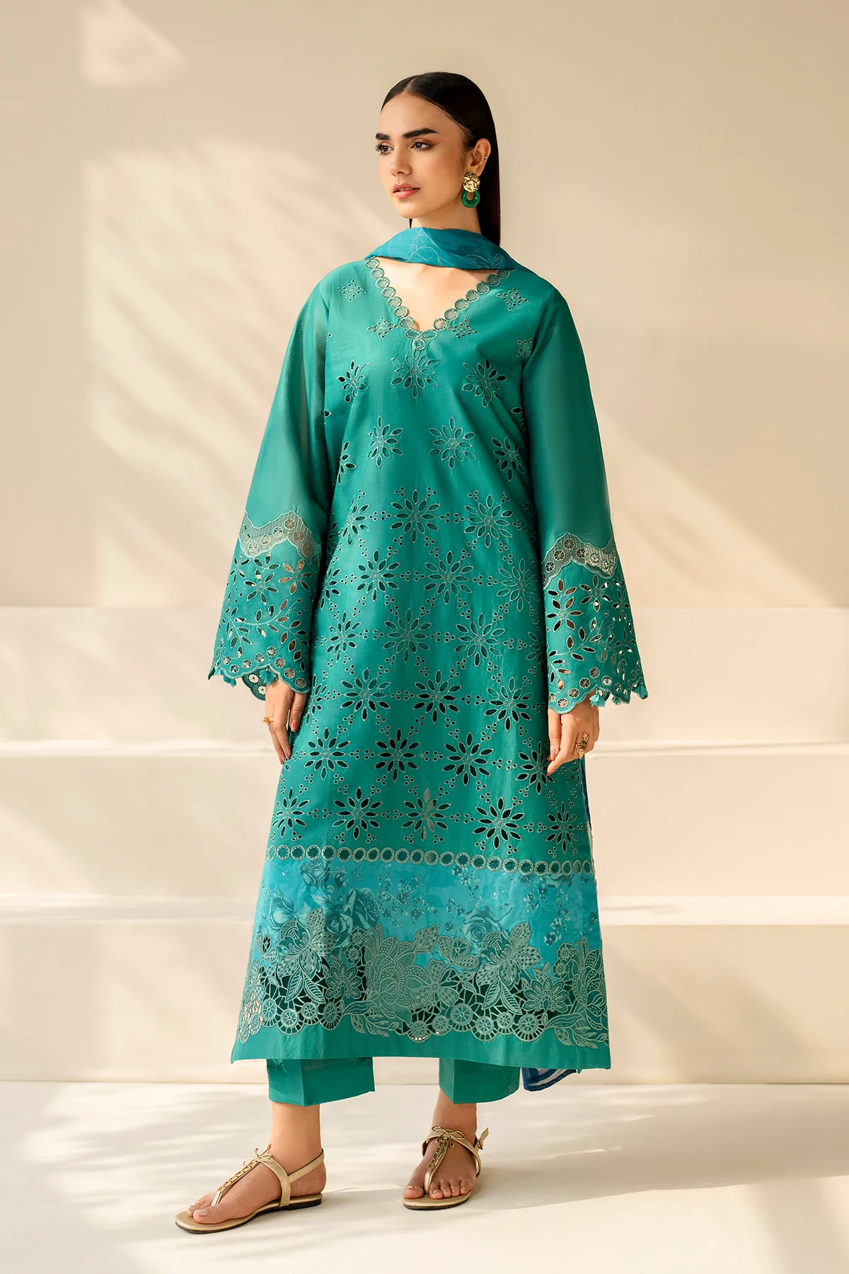 EMBROIDERED LAWN SF-4275 - Image 7