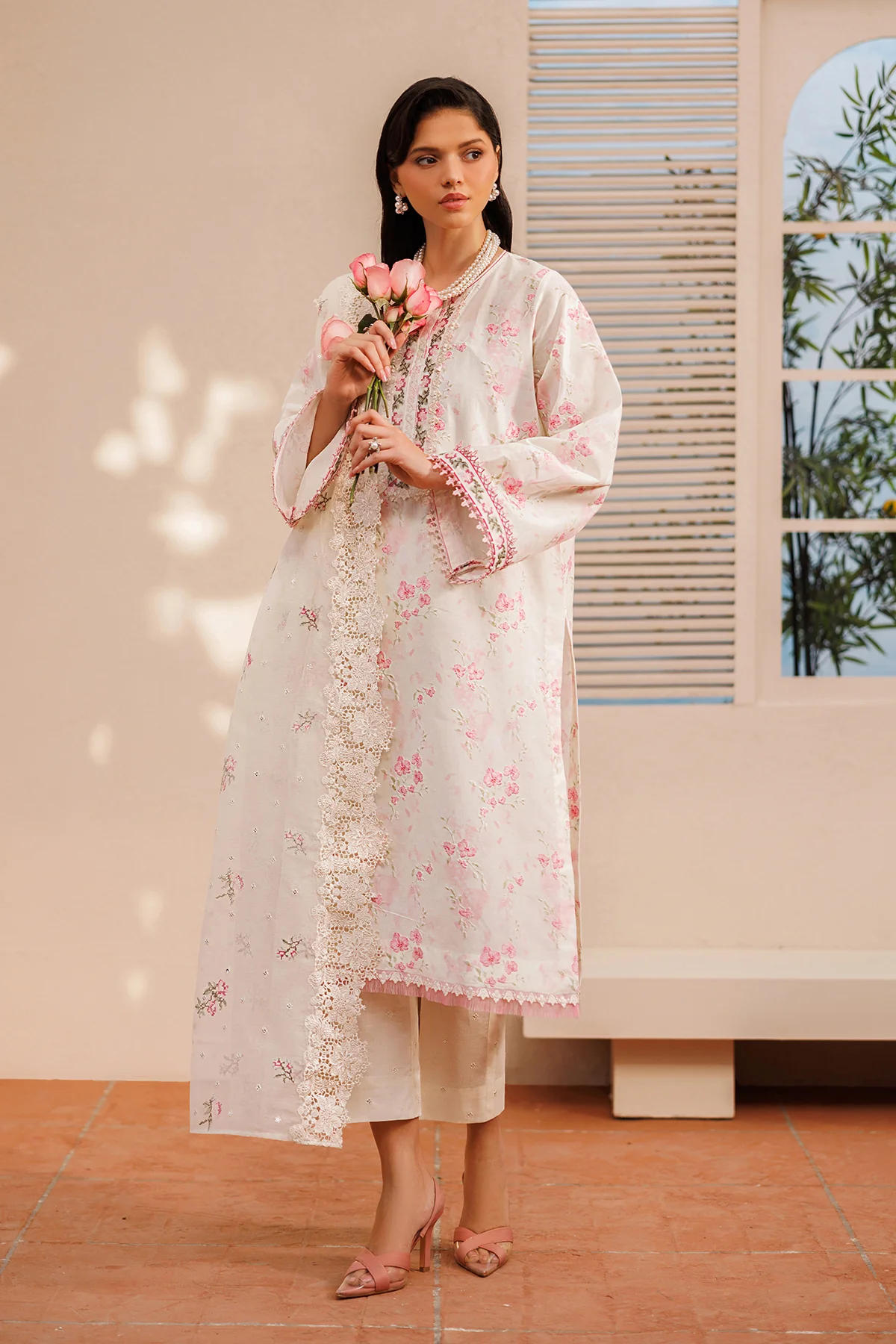 EMBROIDERED LAWN SF-4392