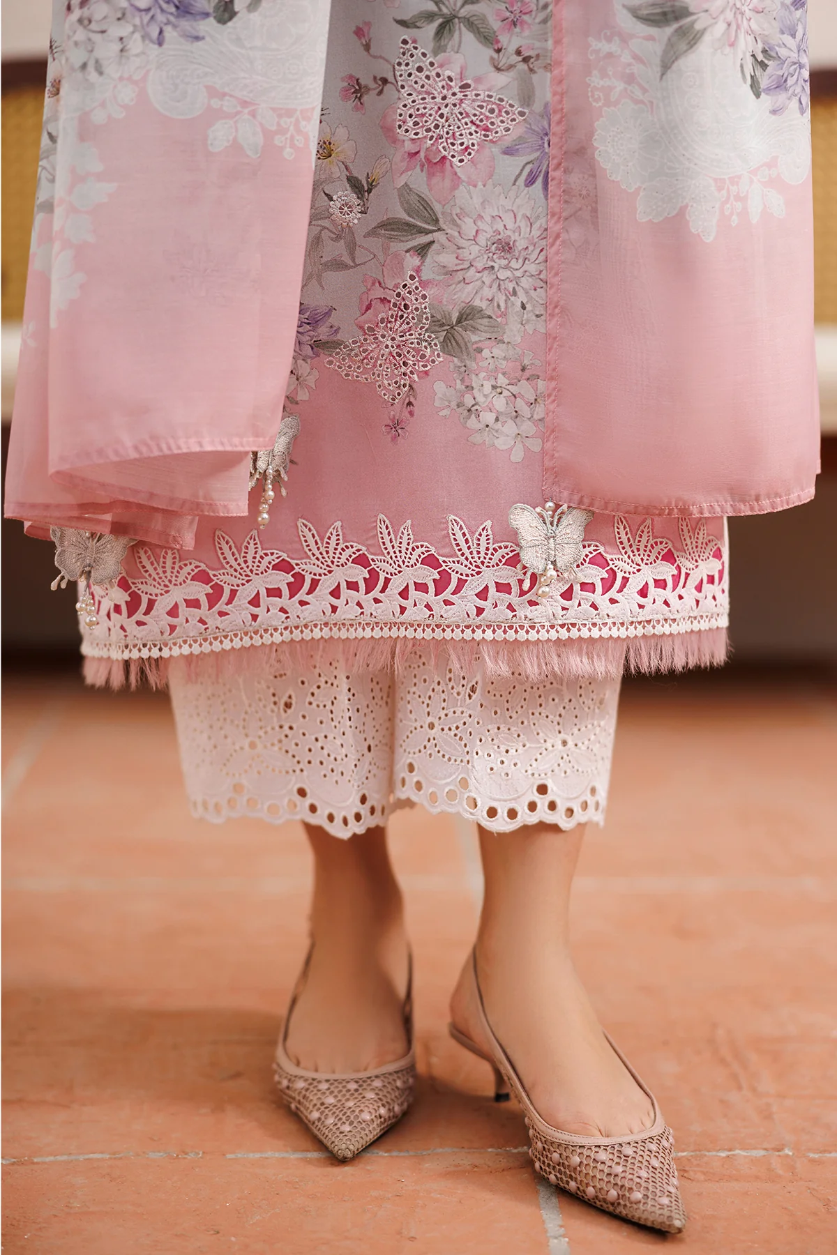 EMBROIDERED LAWN UF-4394 - Image 4