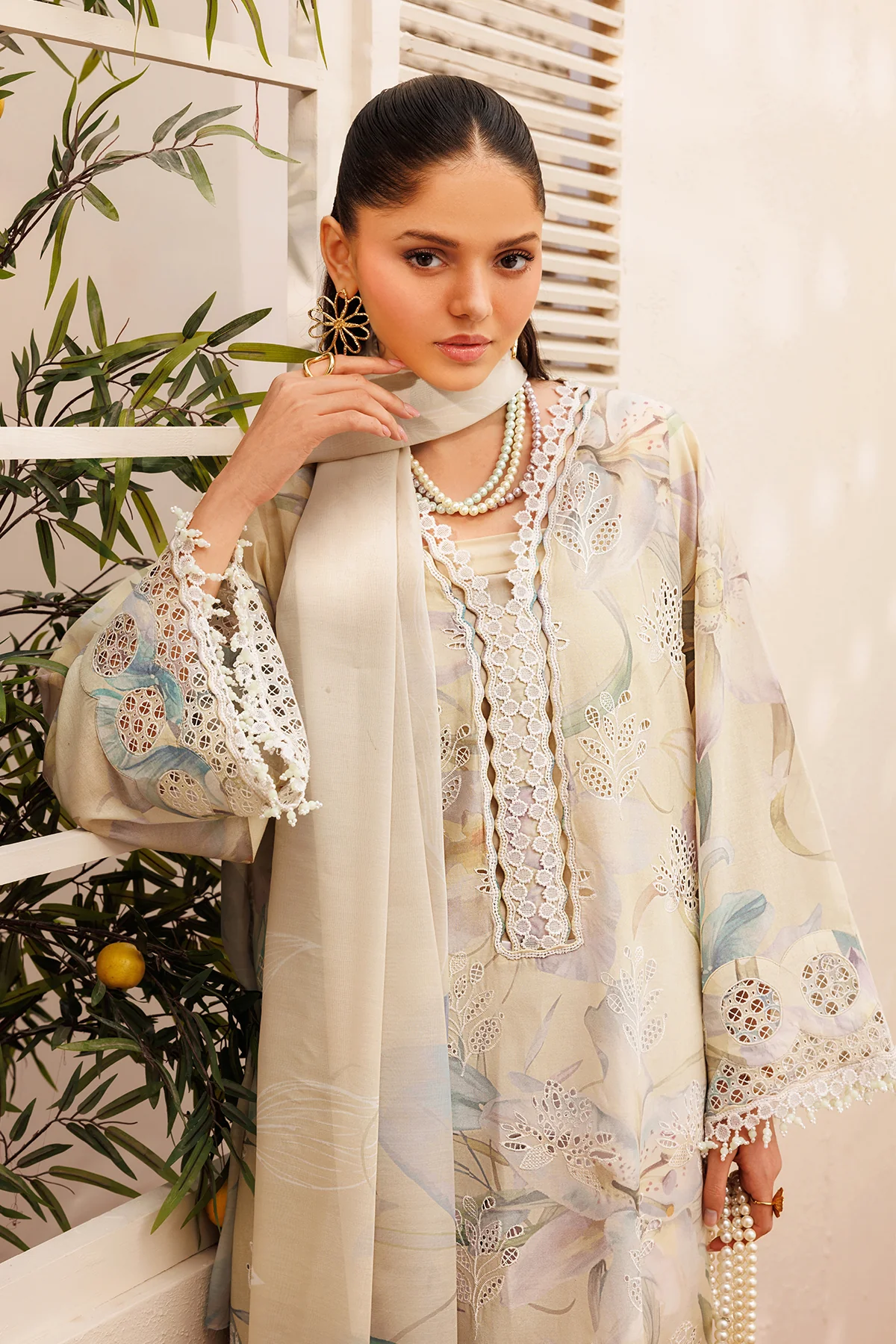 EMBROIDERED LAWN SF-4396 - Image 3