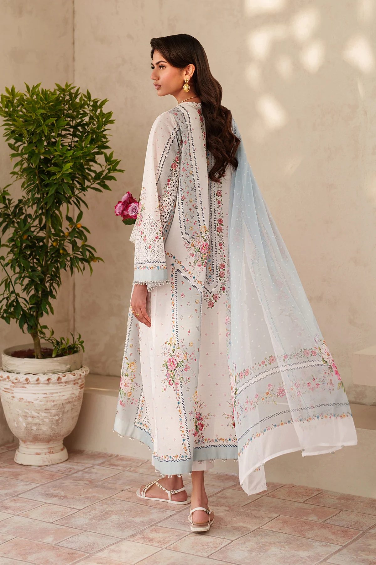 EMBROIDERED LAWN SF-4402 - Image 2