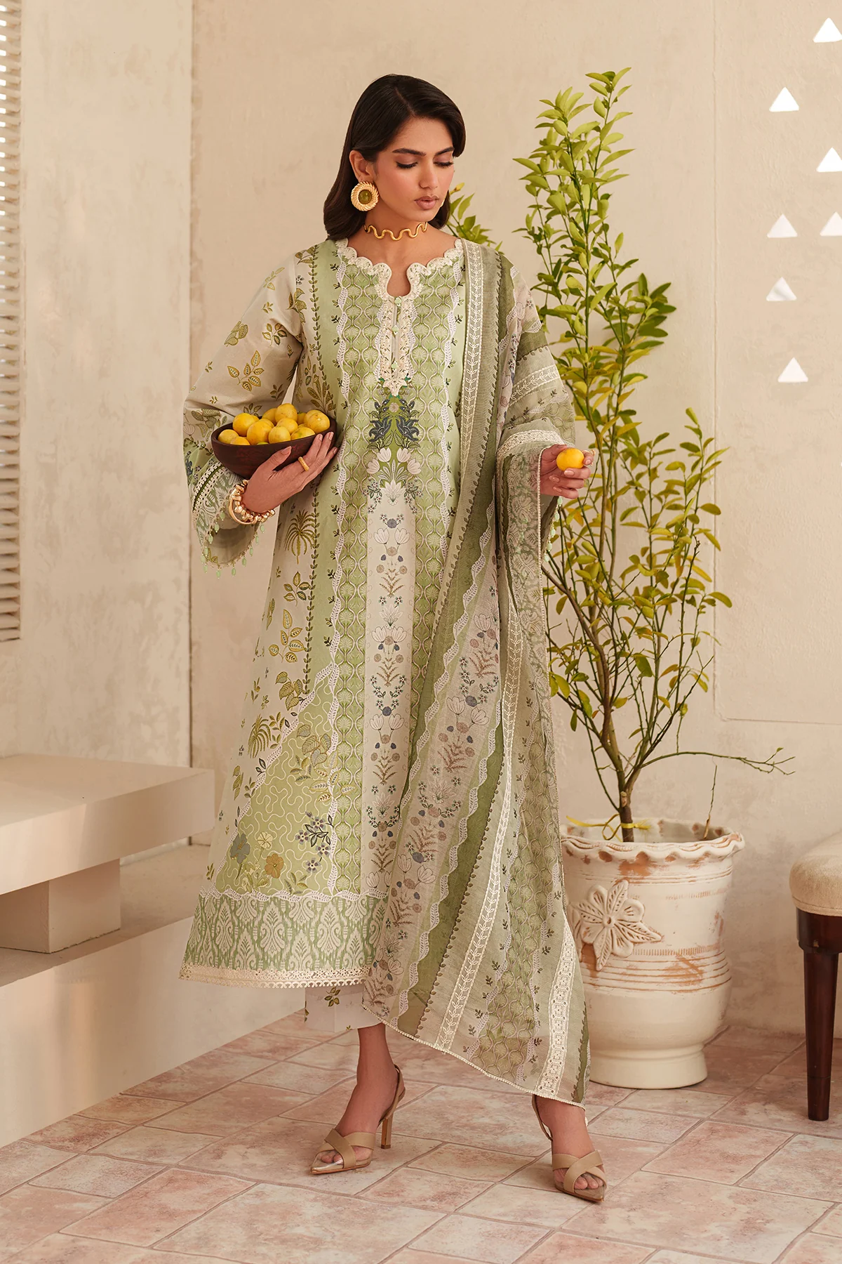 EMBROIDERED LAWN SF-4406 - Image 8