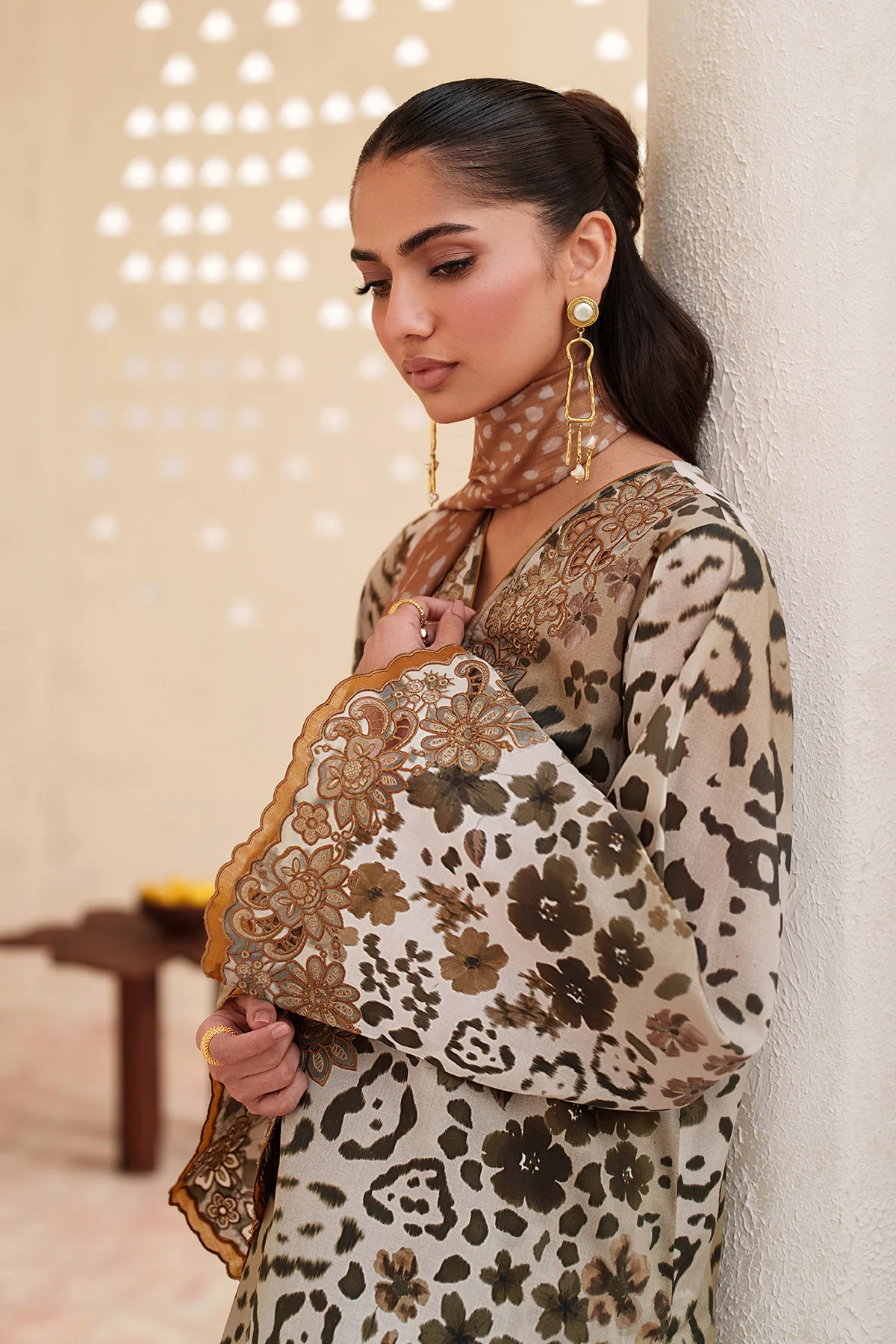 EMBROIDERED LAWN UF-4408 - Image 4