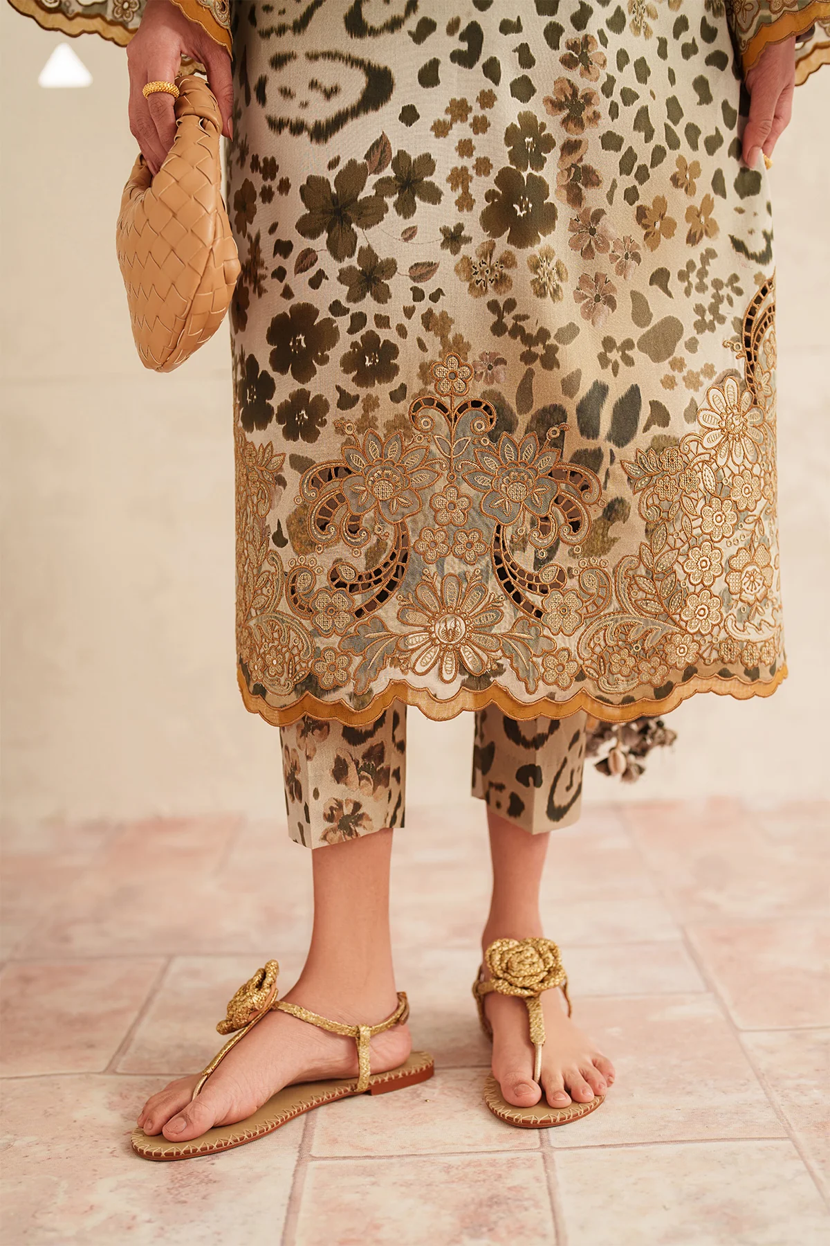 EMBROIDERED LAWN UF-4408 - Image 5